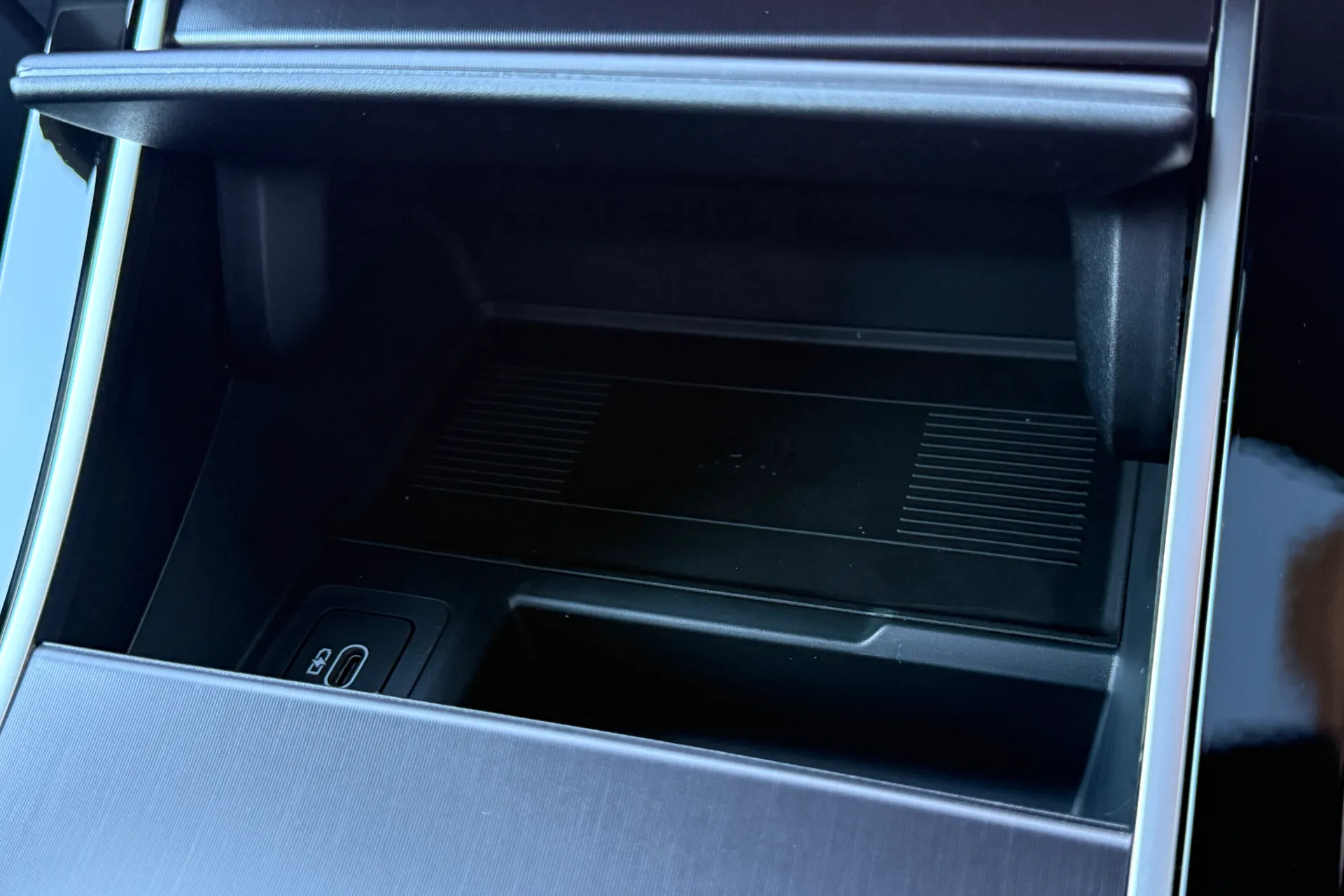 LAND ROVER RANGE ROVER VELAR thumbnail image number 49