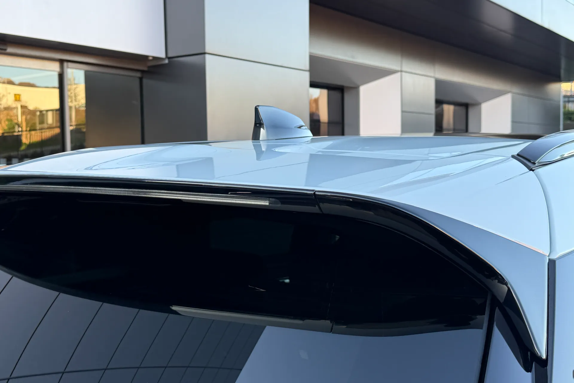 LAND ROVER RANGE ROVER VELAR thumbnail image number 33