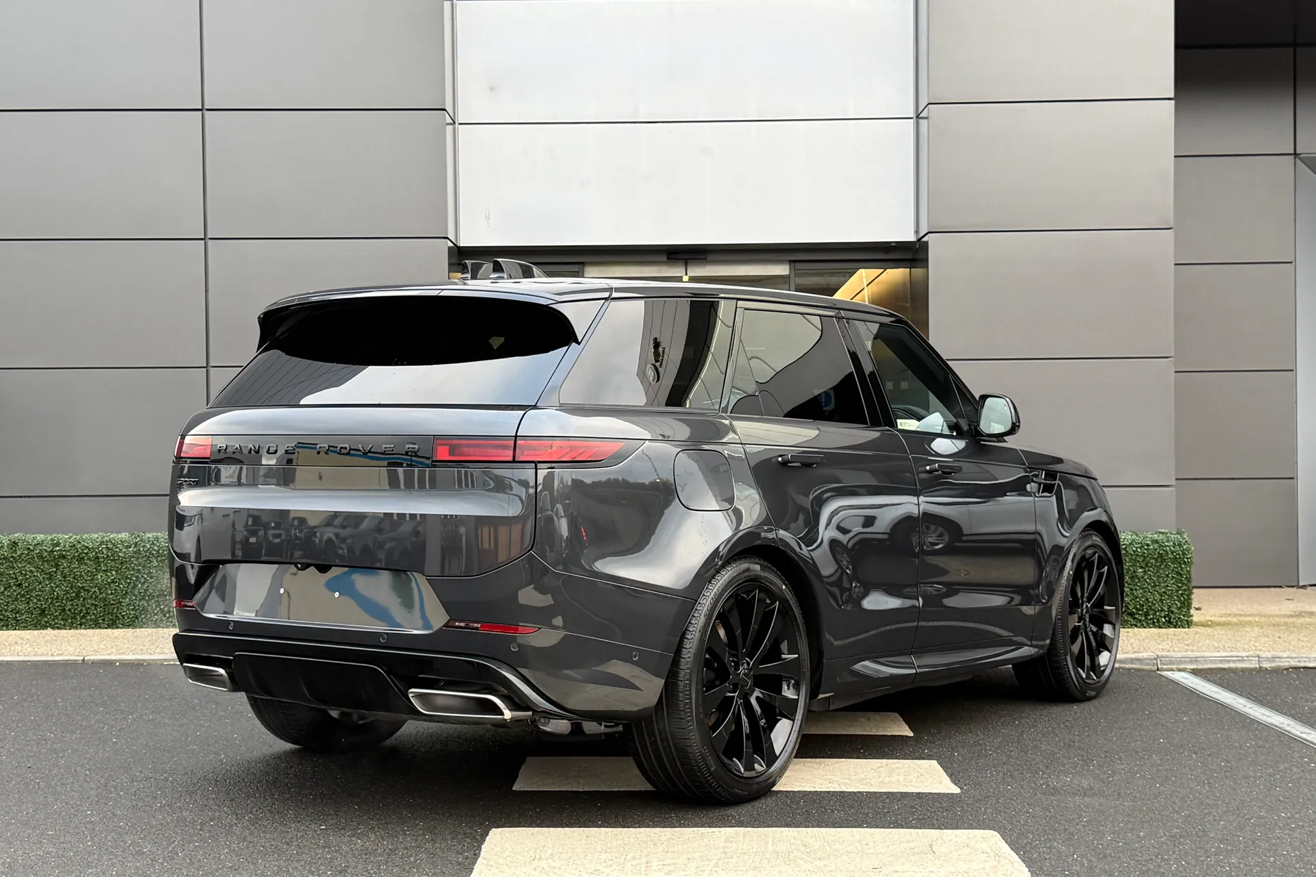 LAND ROVER RANGE ROVER SPORT thumbnail image number 11