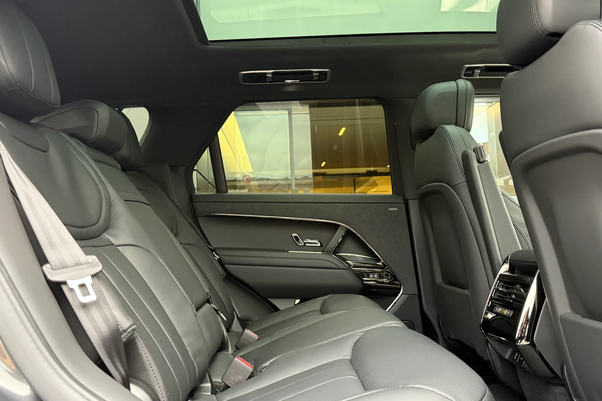 LAND ROVER RANGE ROVER SPORT thumbnail image number 35