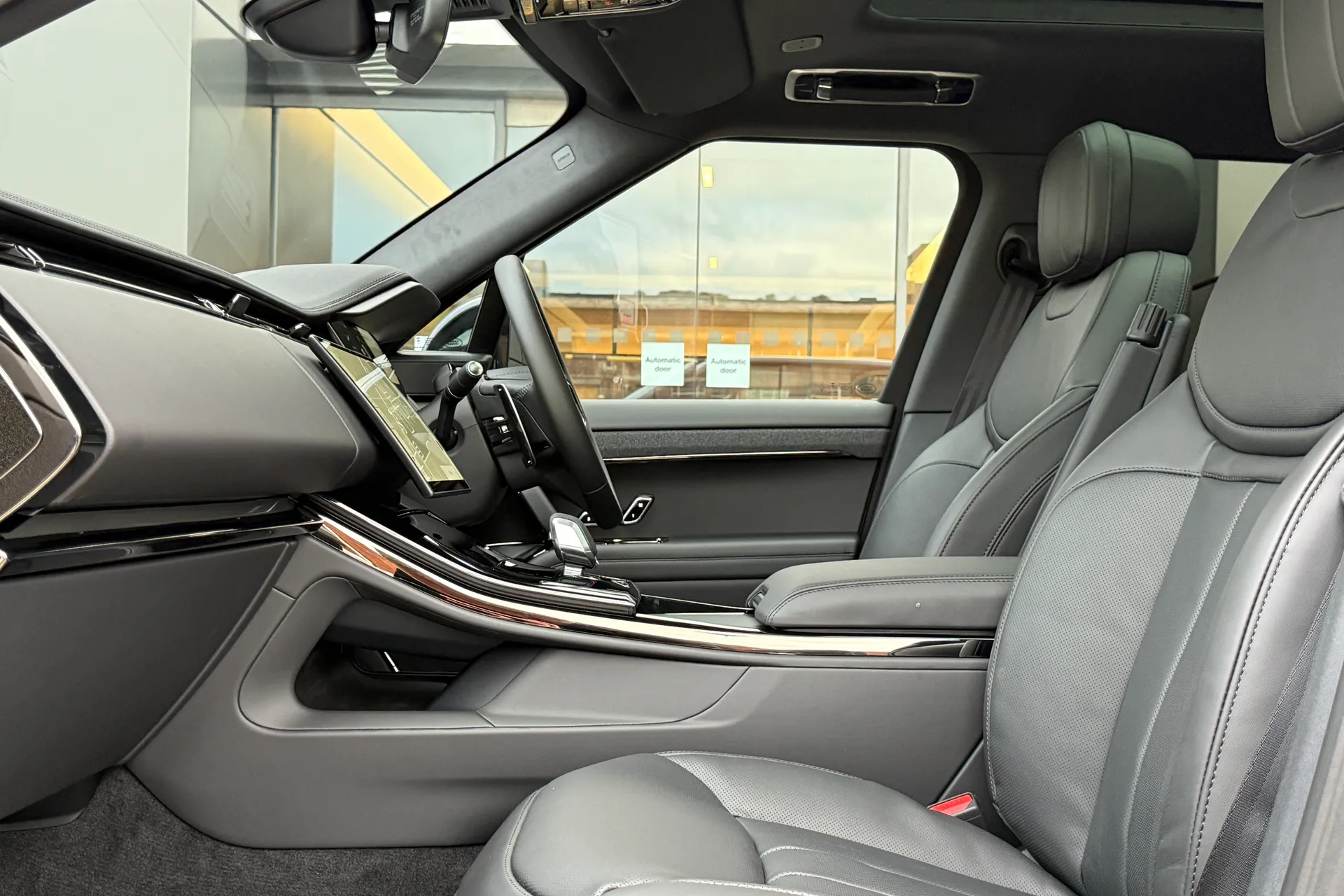 LAND ROVER RANGE ROVER SPORT thumbnail image number 51