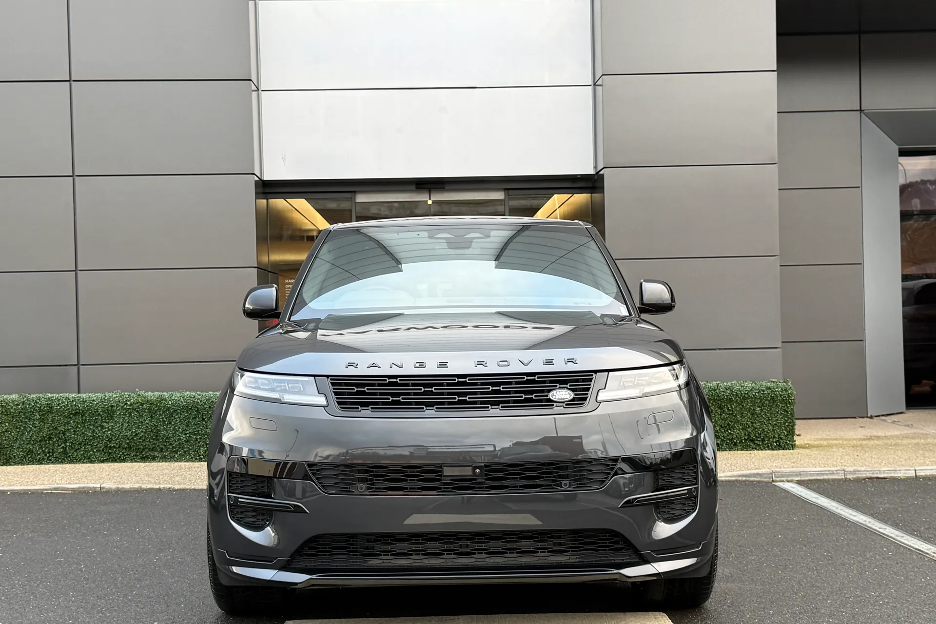 LAND ROVER RANGE ROVER SPORT thumbnail image number 10