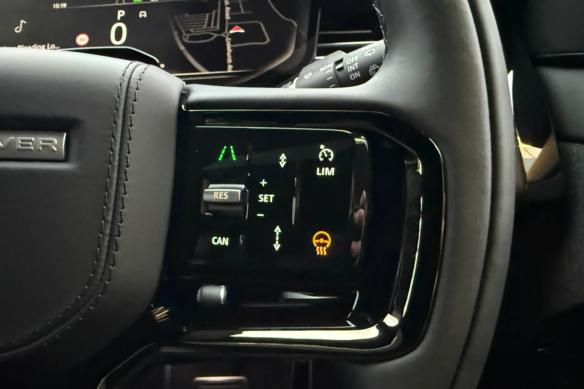 LAND ROVER RANGE ROVER SPORT thumbnail image number 31