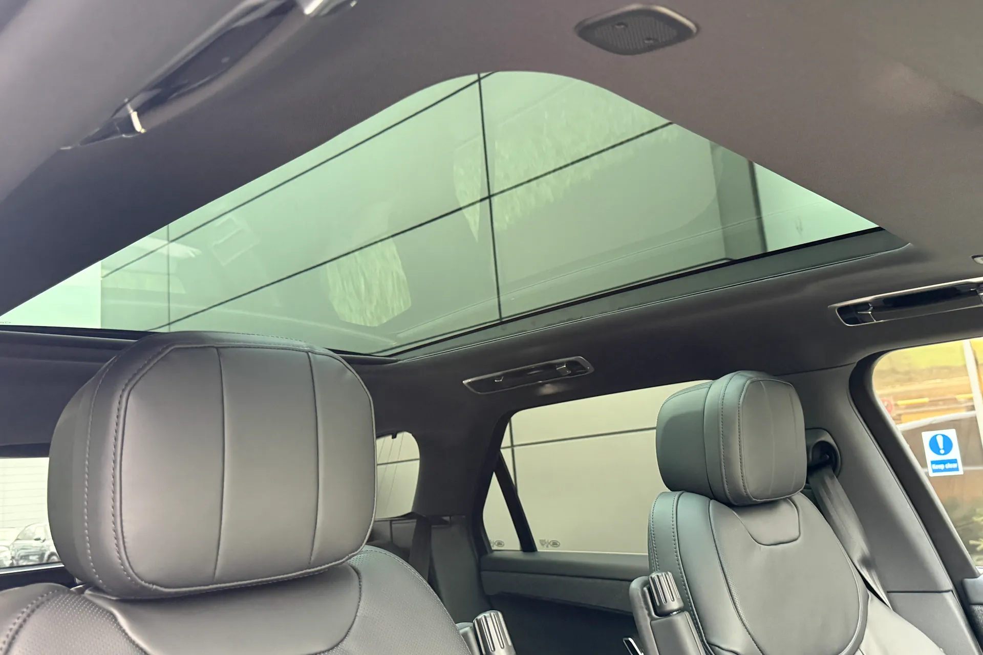 LAND ROVER RANGE ROVER SPORT thumbnail image number 9