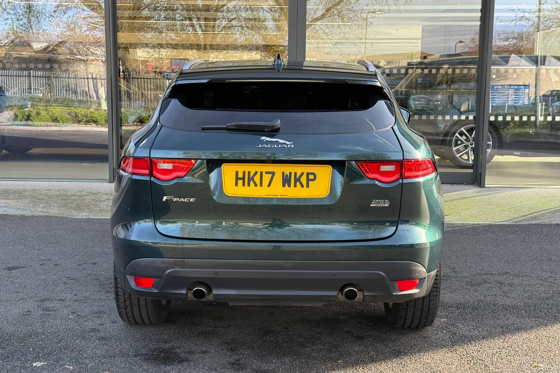 Jaguar F-PACE thumbnail image number 6