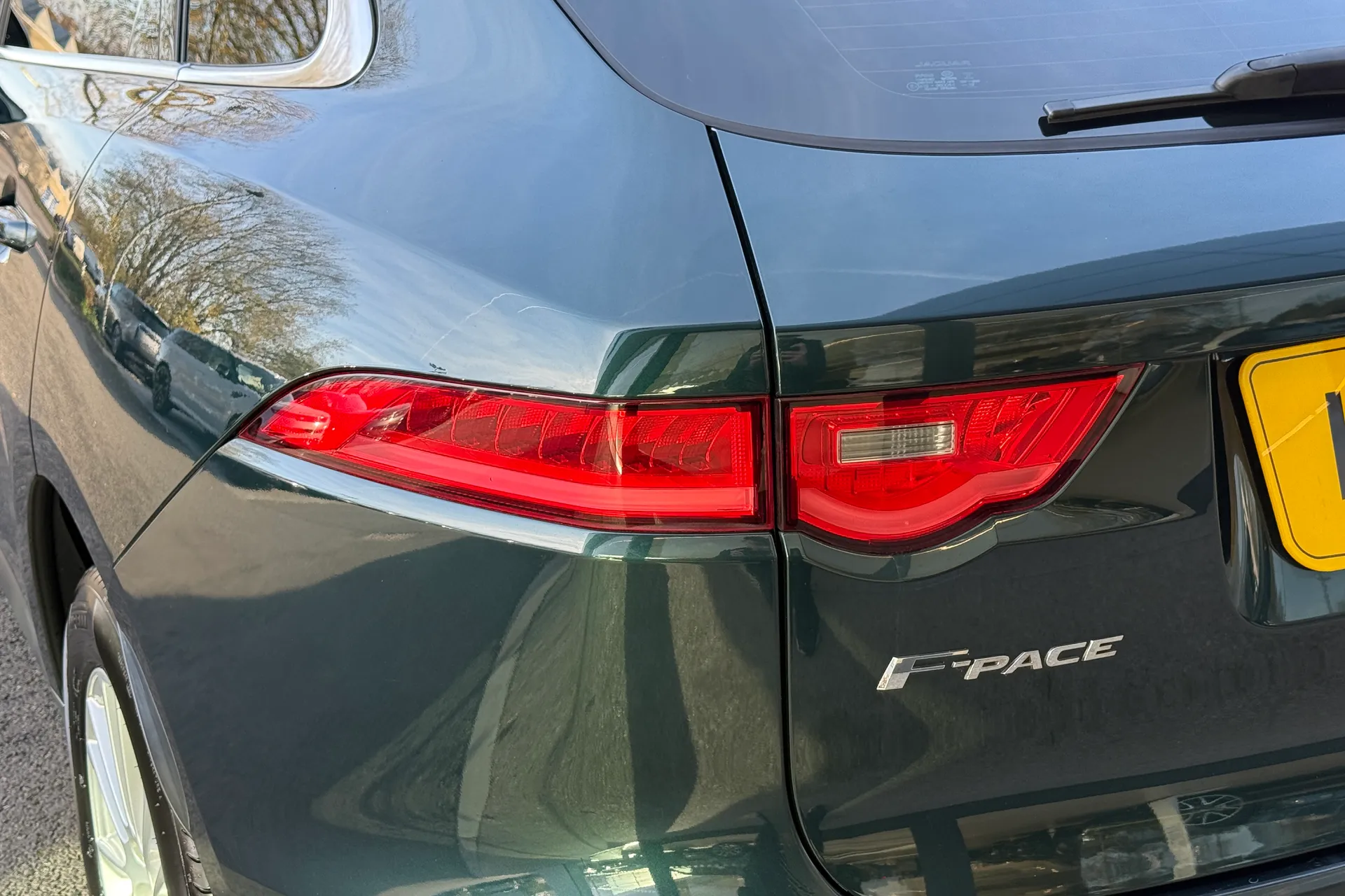 Jaguar F-PACE thumbnail image number 55