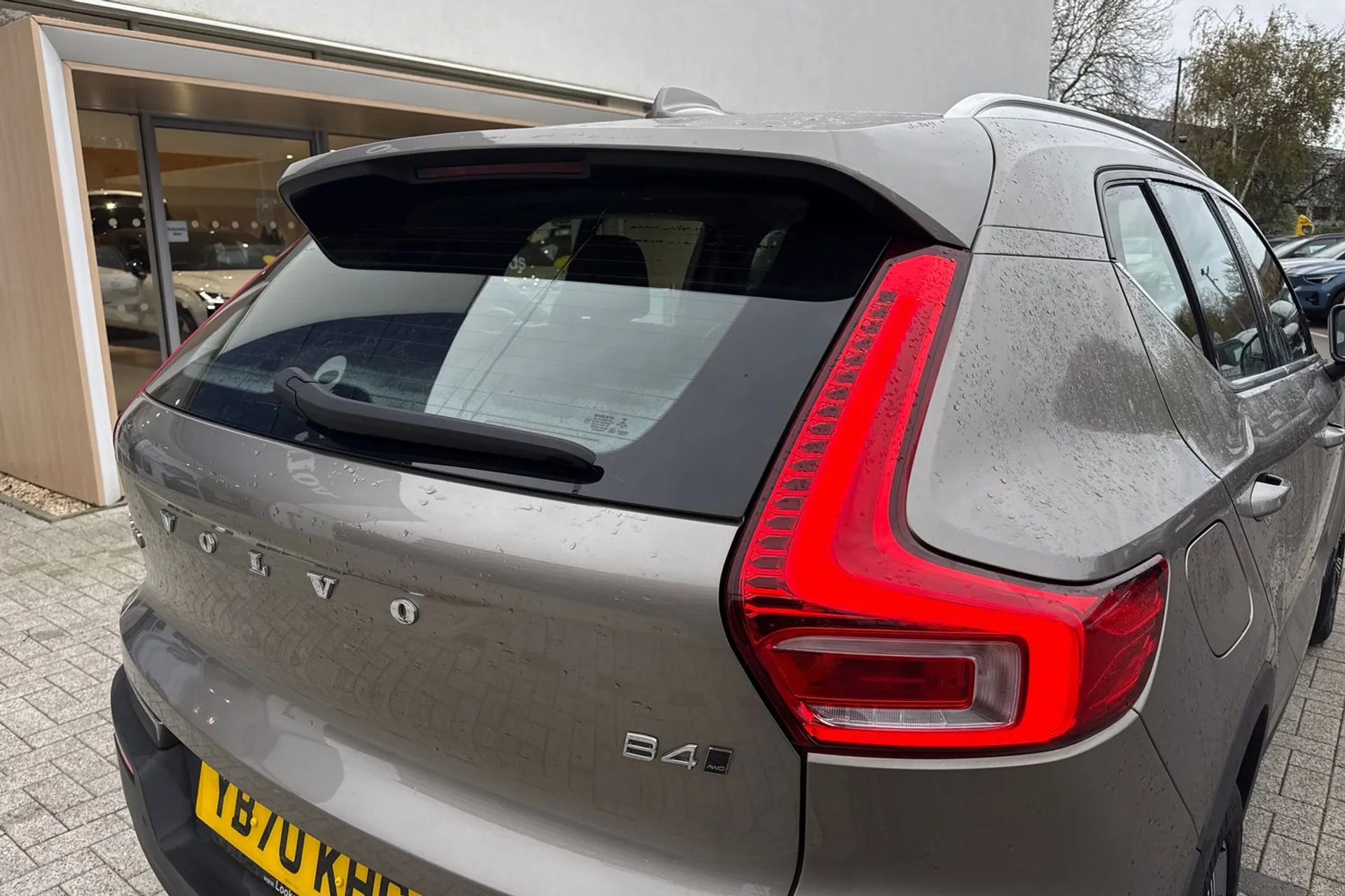 Volvo XC40 thumbnail image number 16