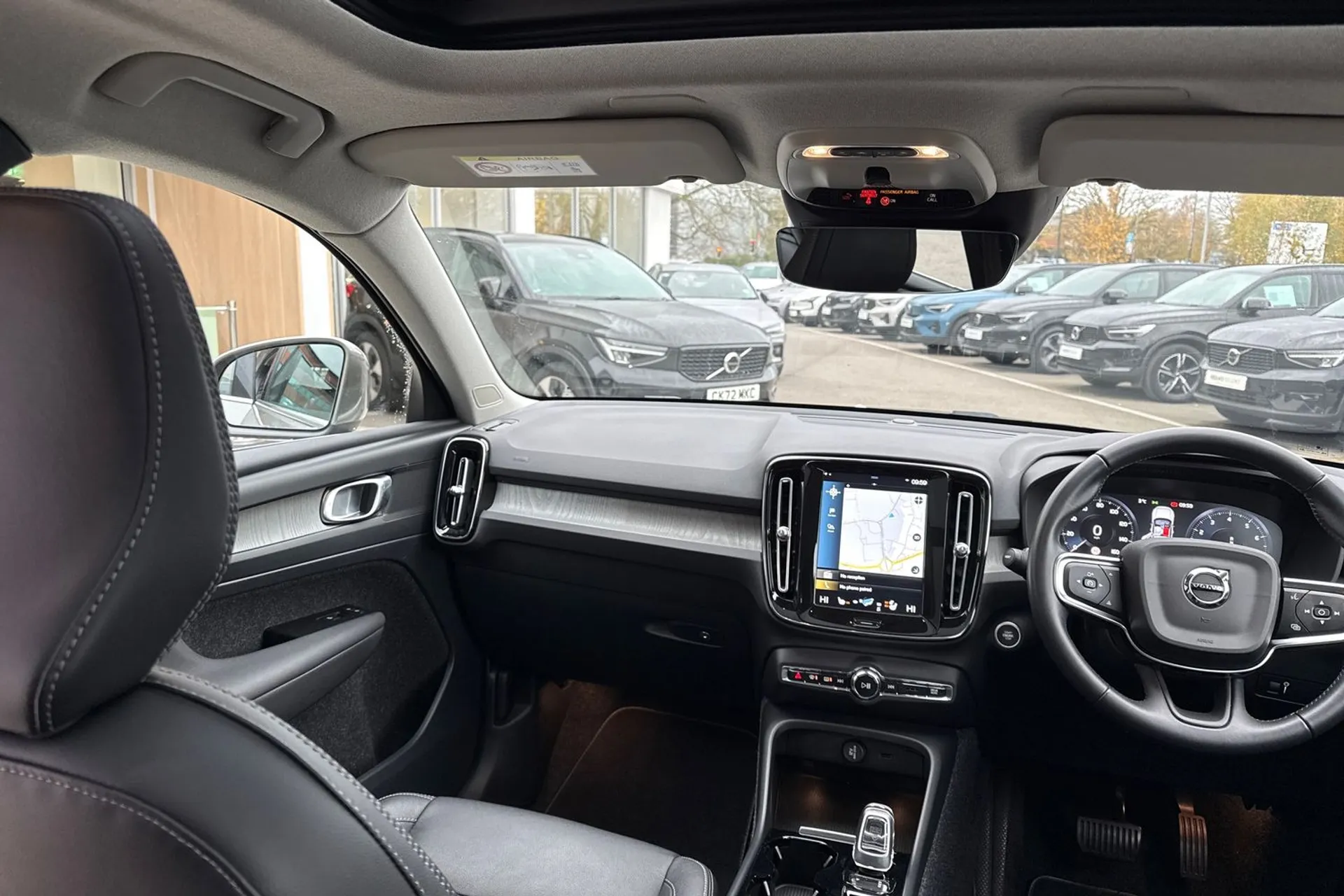 Volvo XC40 thumbnail image number 32