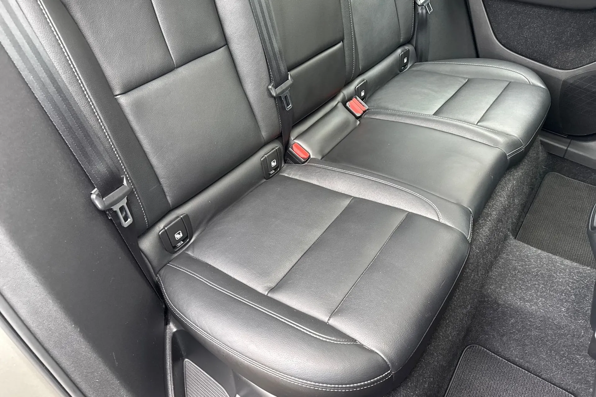 Volvo XC40 thumbnail image number 25