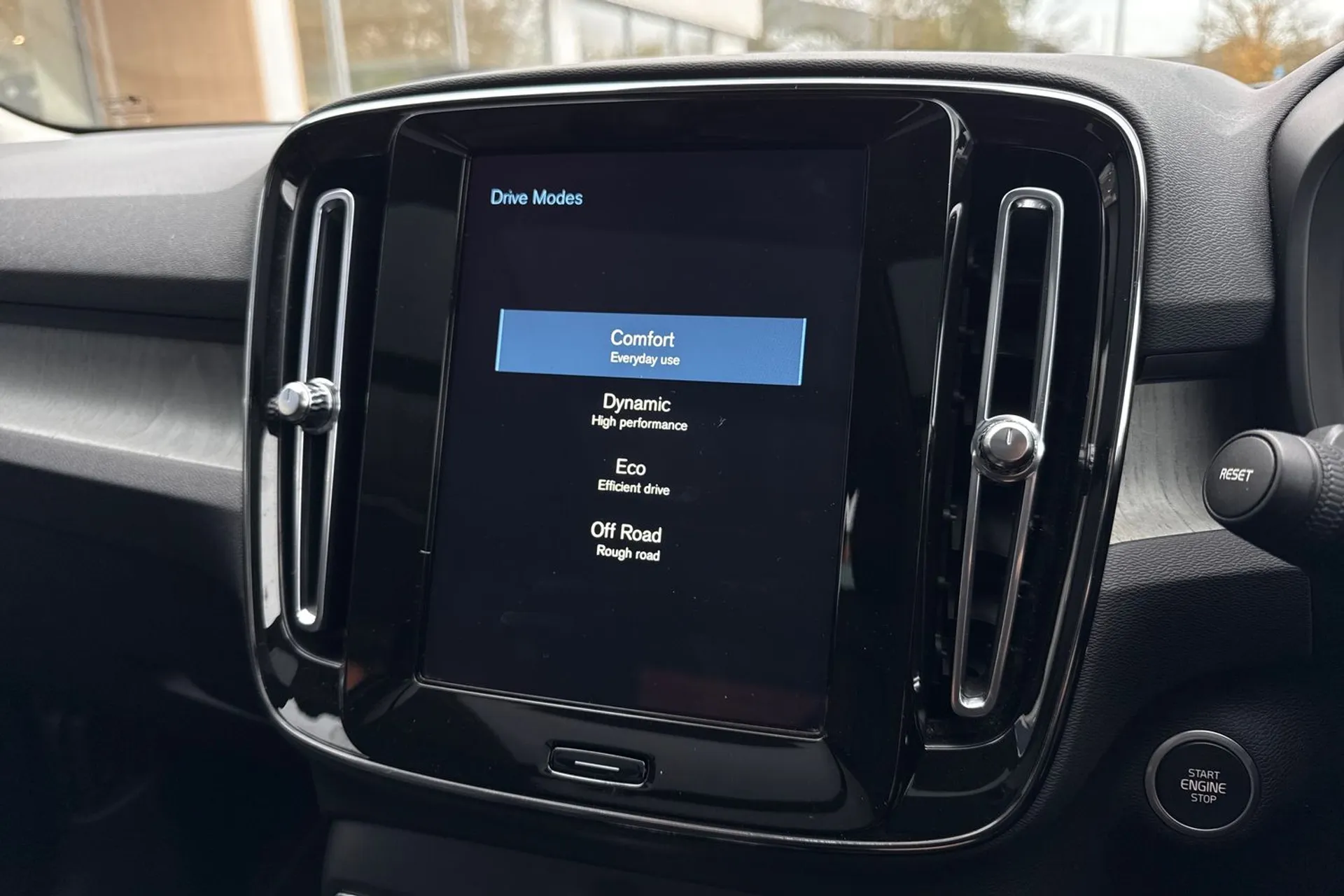 Volvo XC40 thumbnail image number 42