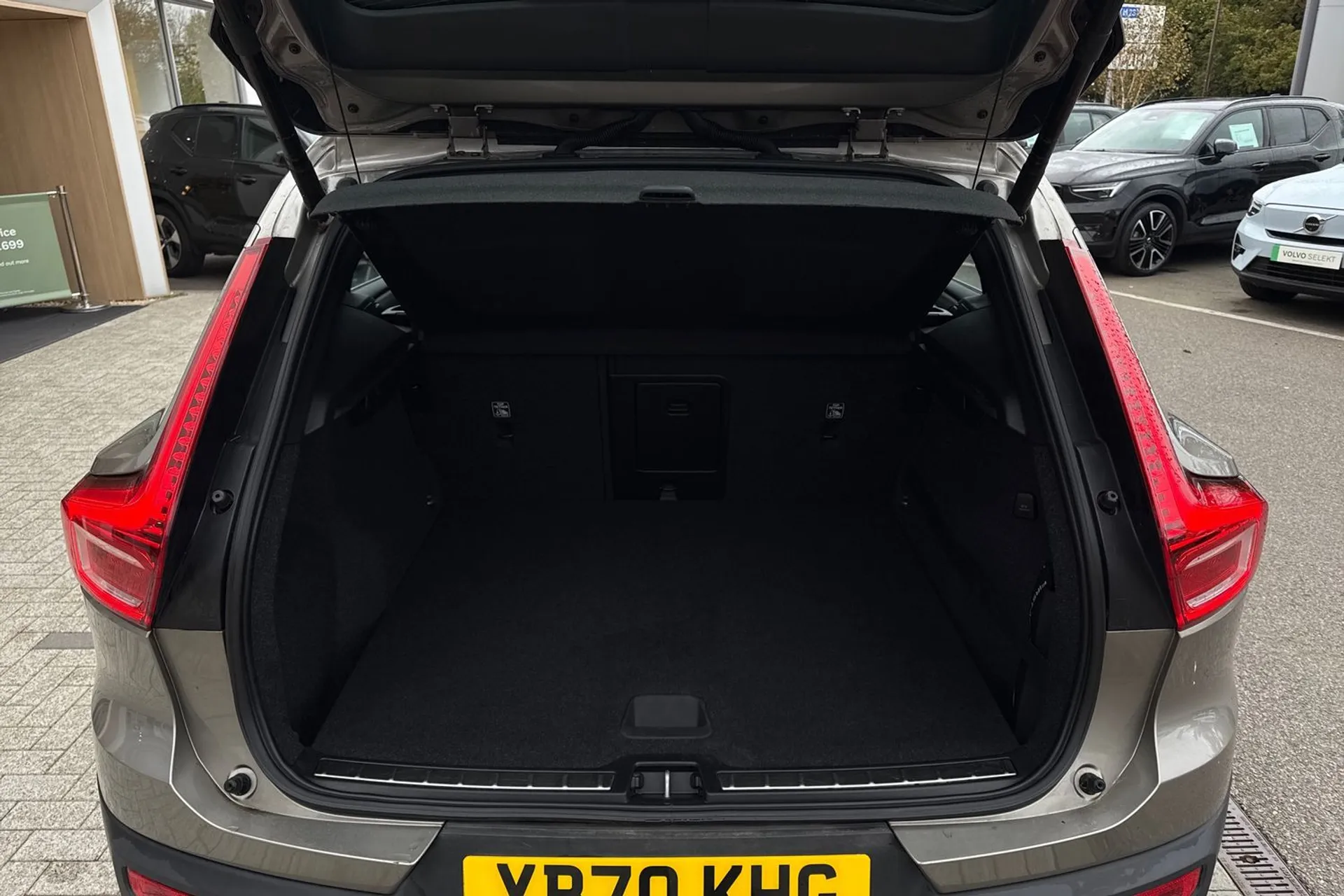 Volvo XC40 thumbnail image number 20