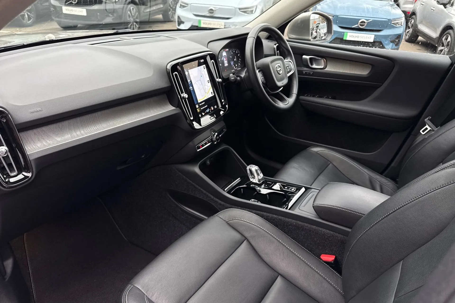 Volvo XC40 thumbnail image number 27