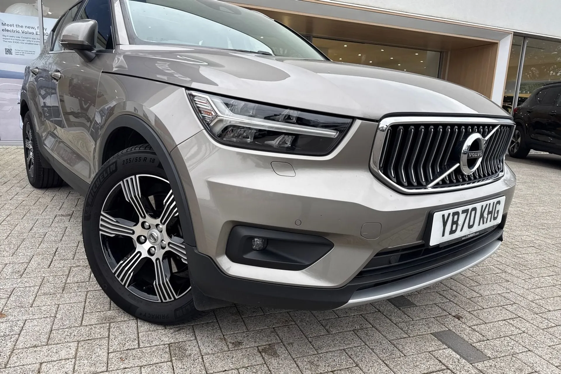 Volvo XC40 thumbnail image number 7