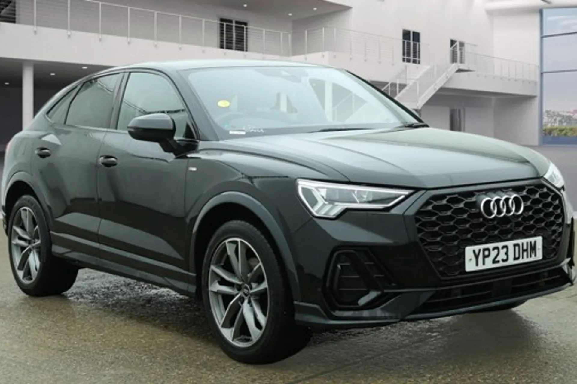 Audi Q3 focused image