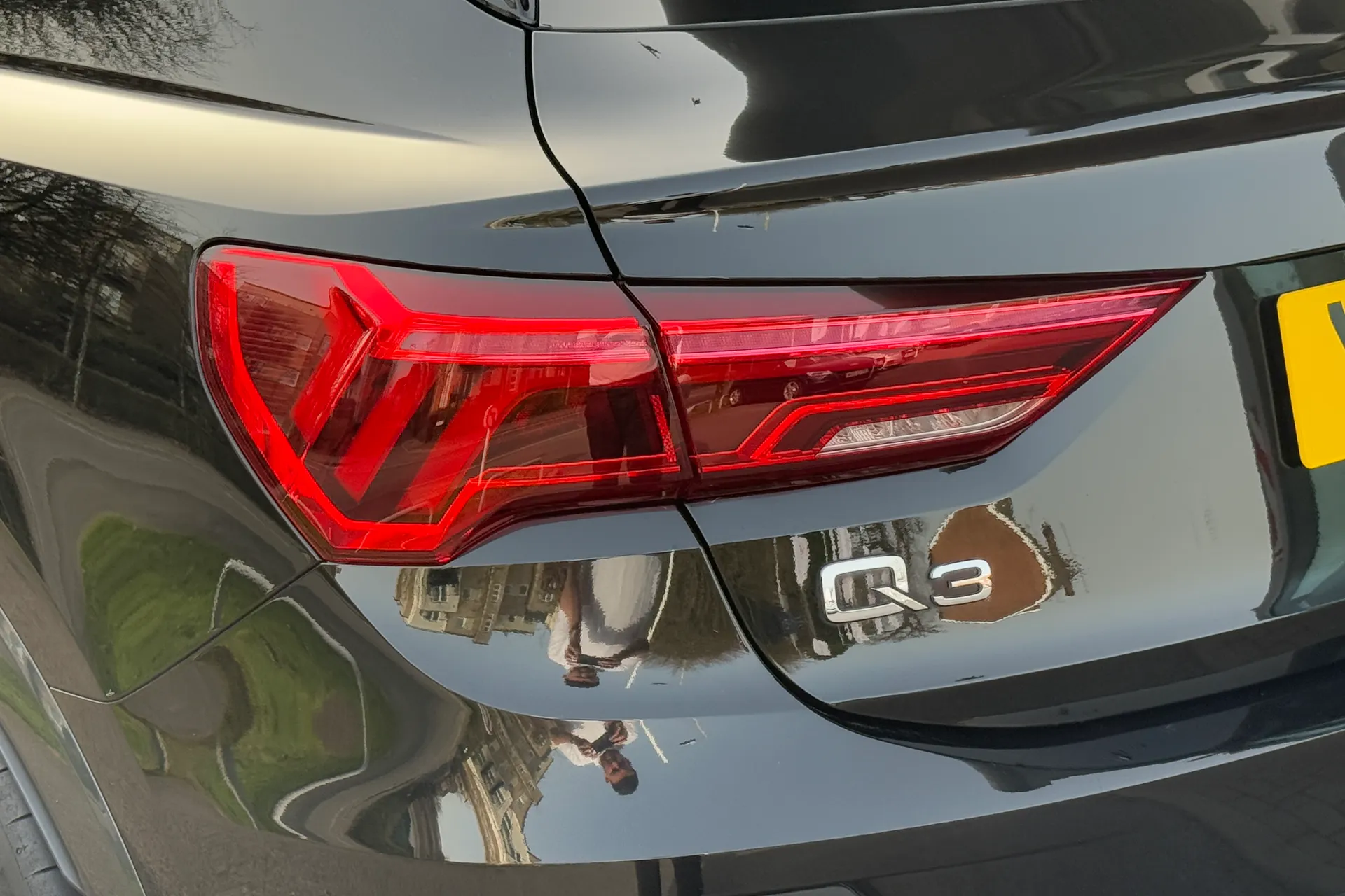 Audi Q3 thumbnail image number 46