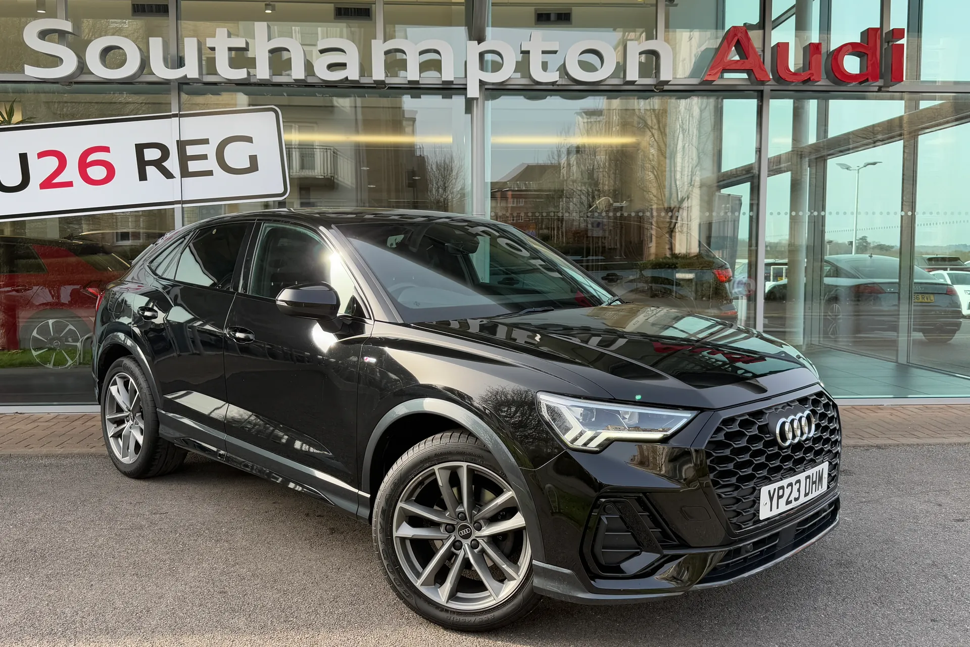 Audi Q3 thumbnail image number 63