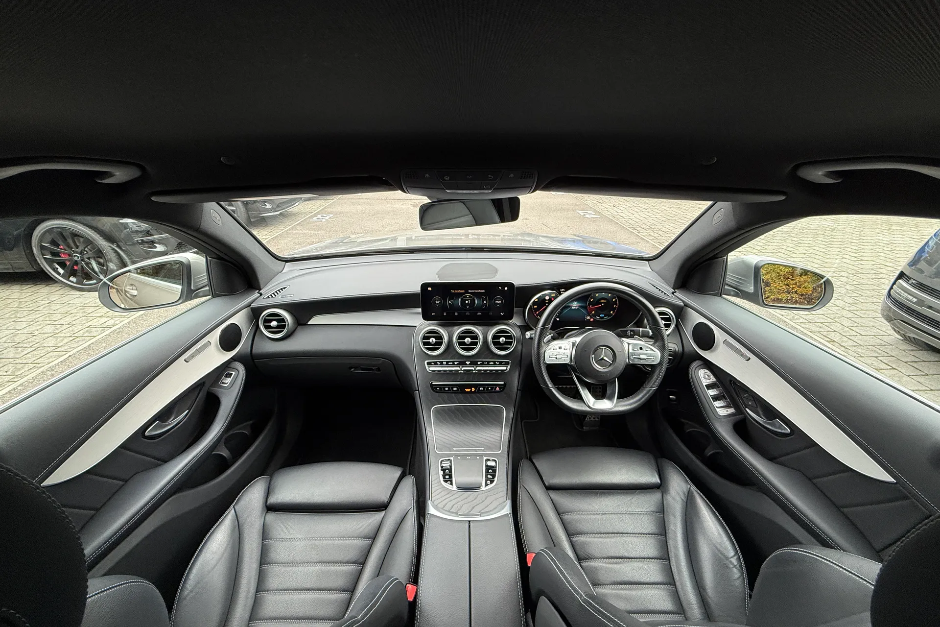 MERCEDES-BENZ GLC thumbnail image number 3