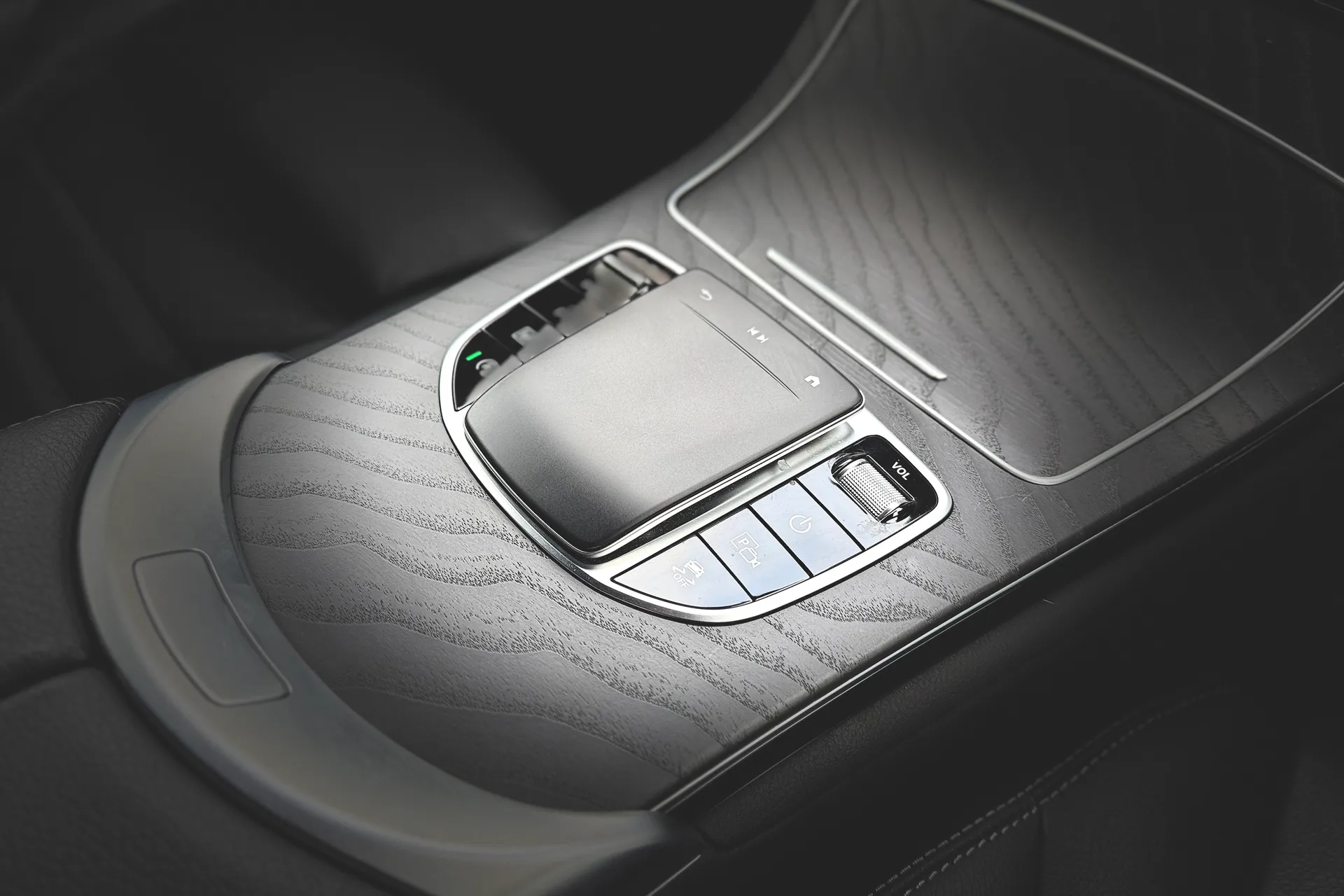 MERCEDES-BENZ GLC thumbnail image number 20