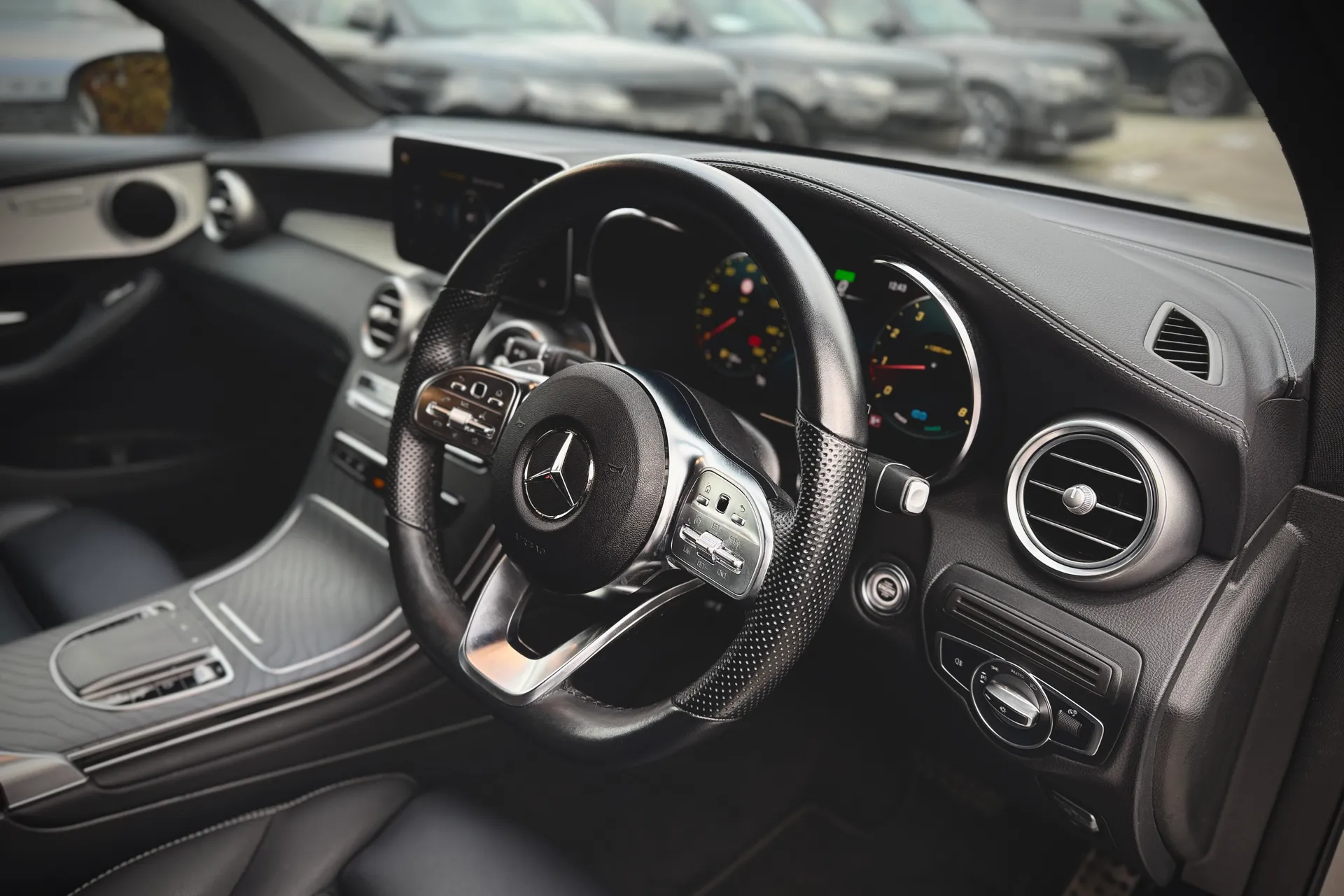 MERCEDES-BENZ GLC thumbnail image number 35