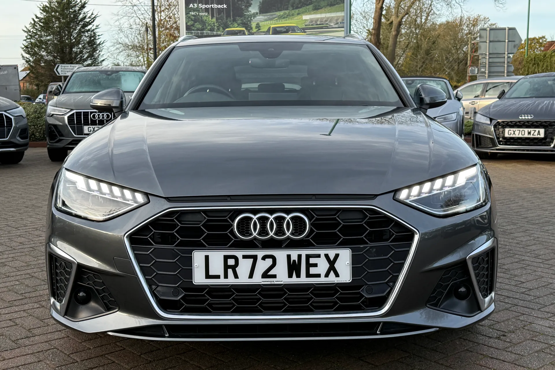 Audi A4 thumbnail image number 22