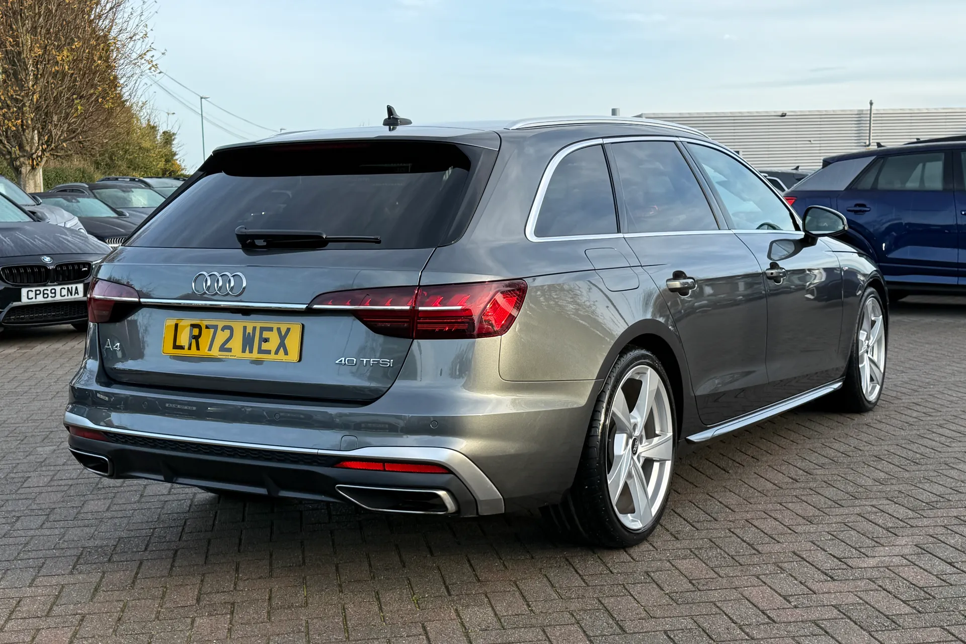 Audi A4 thumbnail image number 28