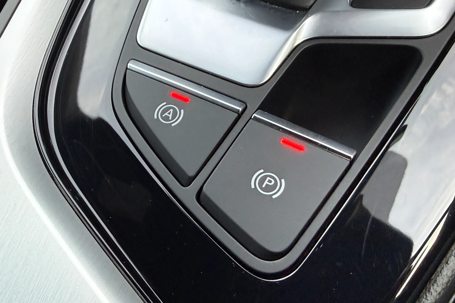 Audi A4 thumbnail image number 37