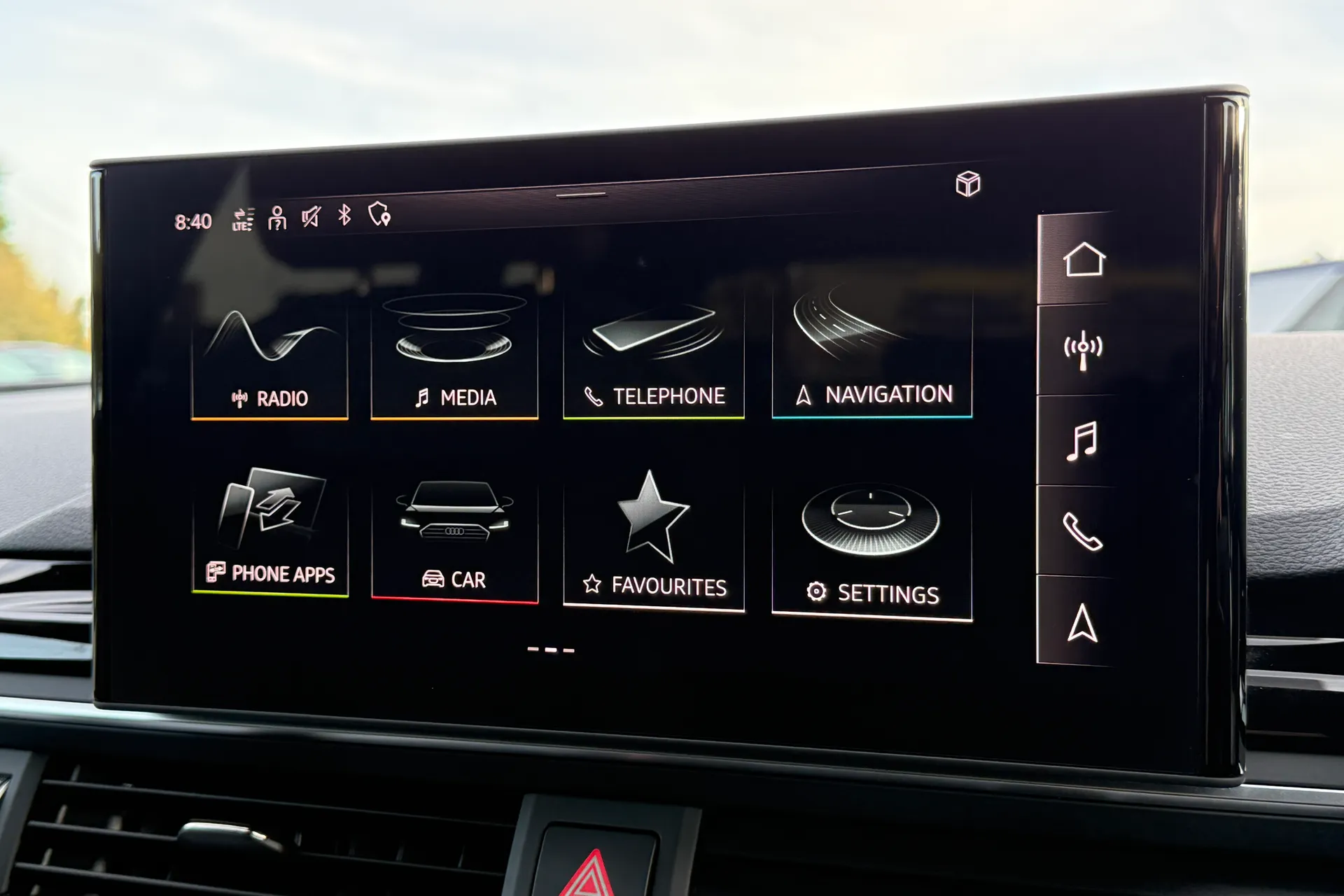 Audi A4 thumbnail image number 12