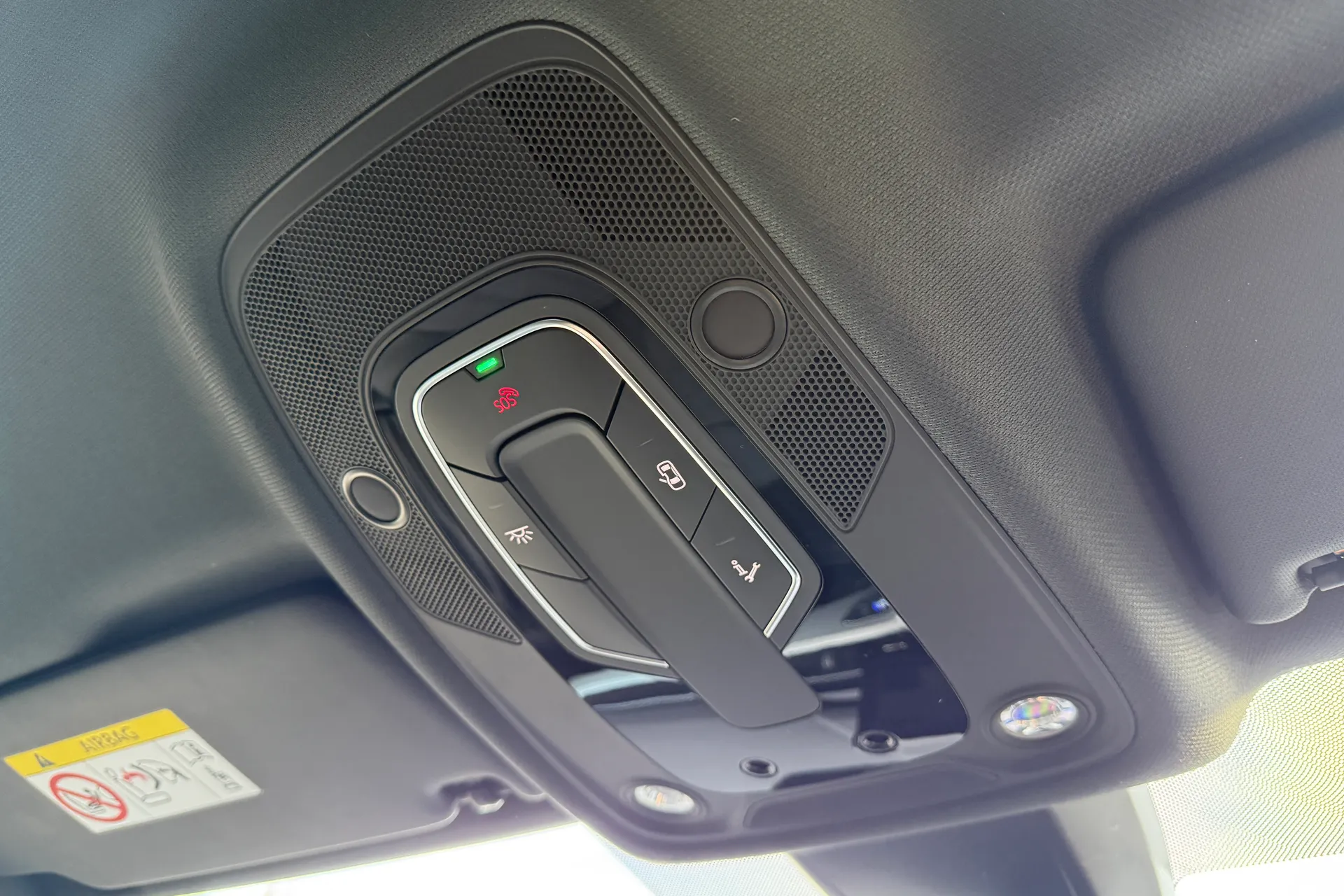 Audi A4 thumbnail image number 17