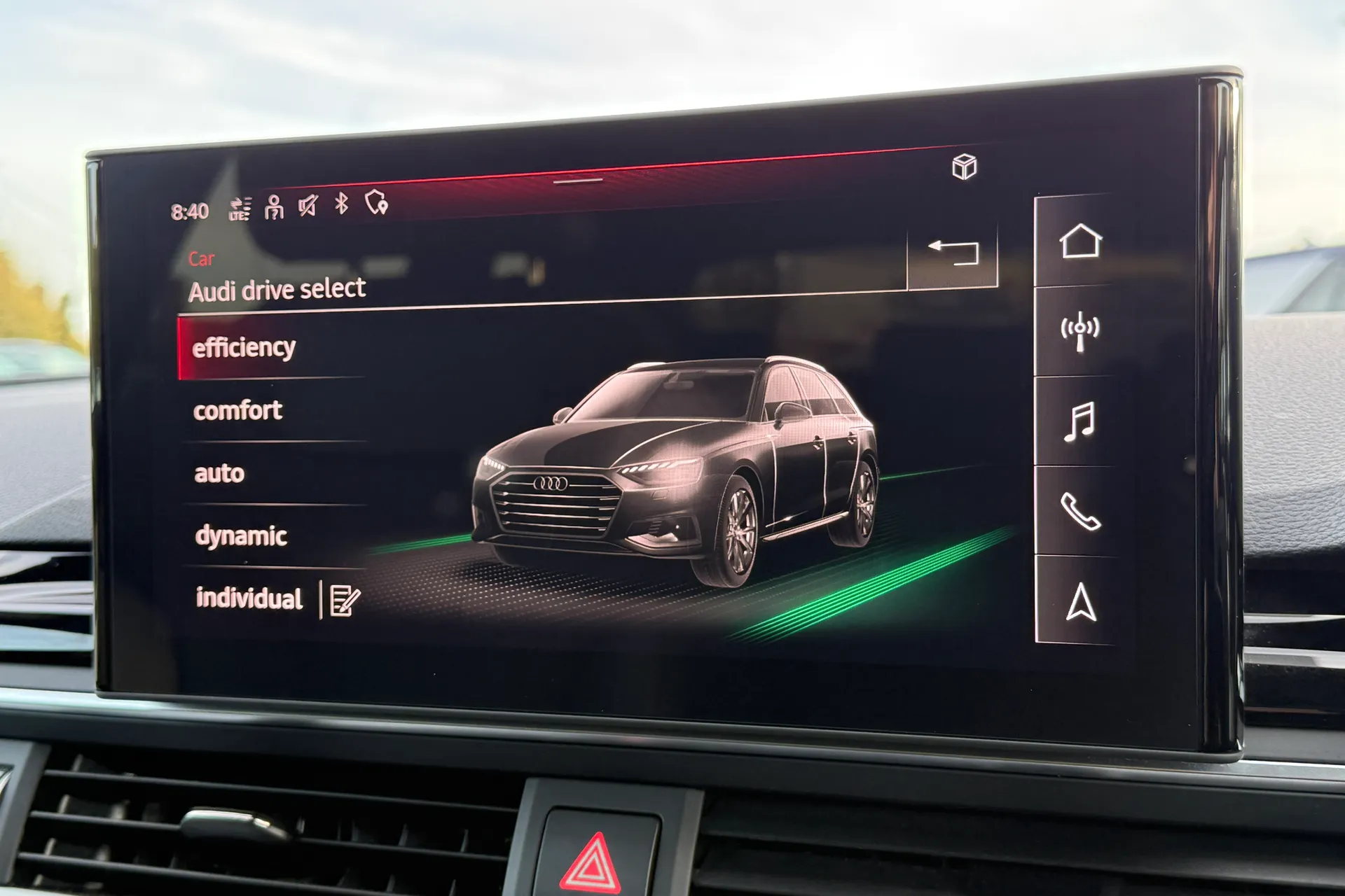 Audi A4 thumbnail image number 9