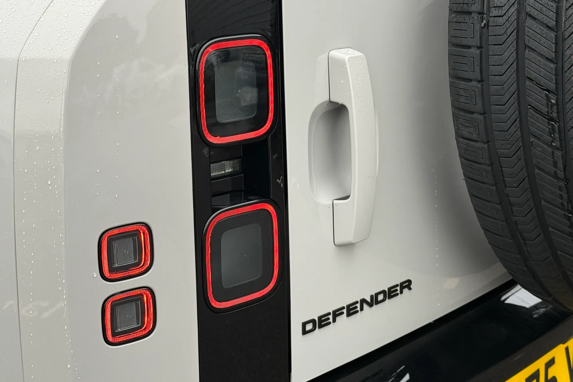 LAND ROVER DEFENDER thumbnail image number 27