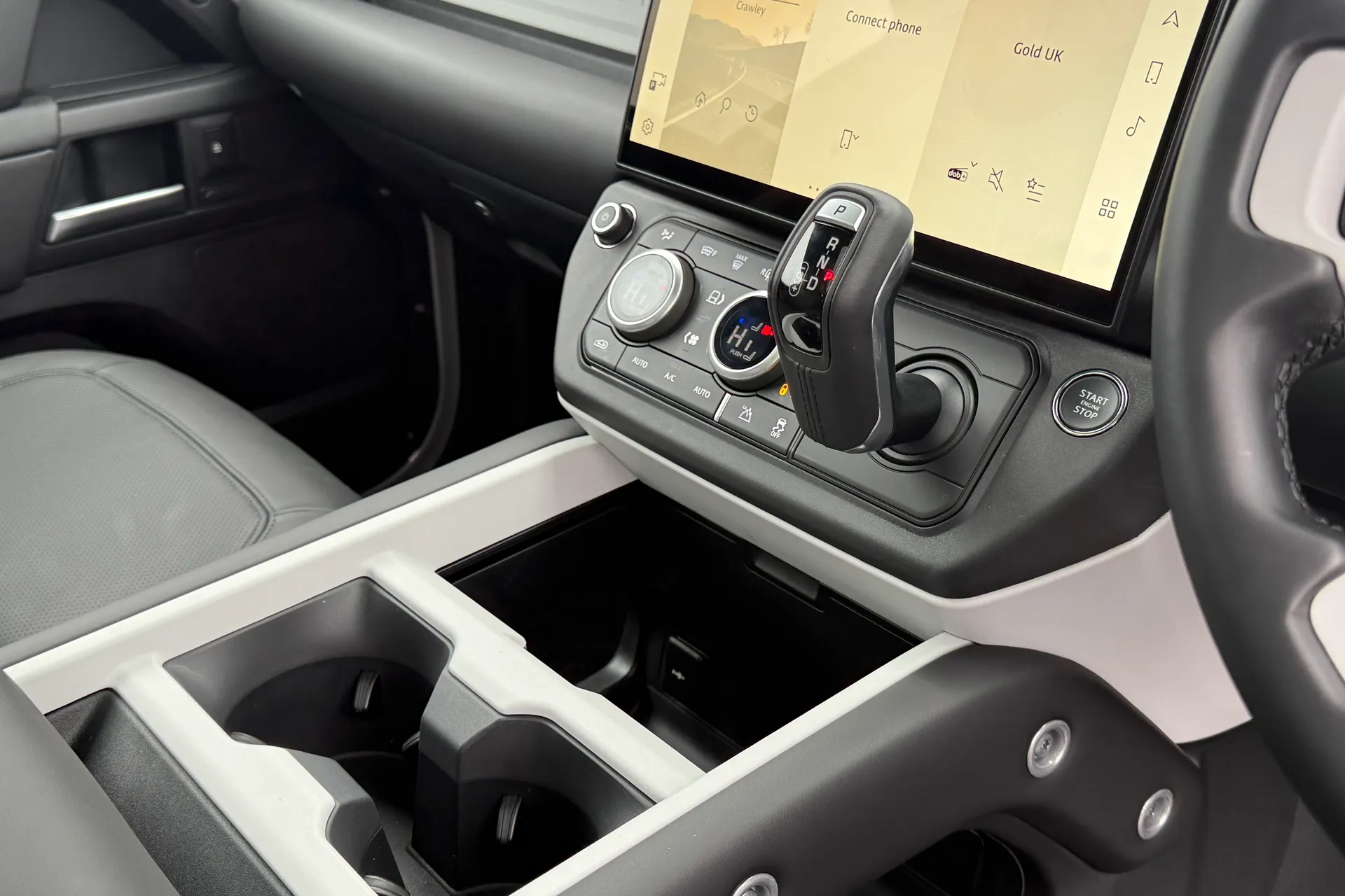 LAND ROVER DEFENDER thumbnail image number 25