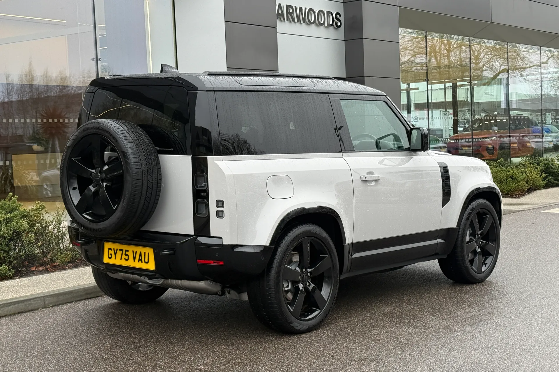 LAND ROVER DEFENDER thumbnail image number 10