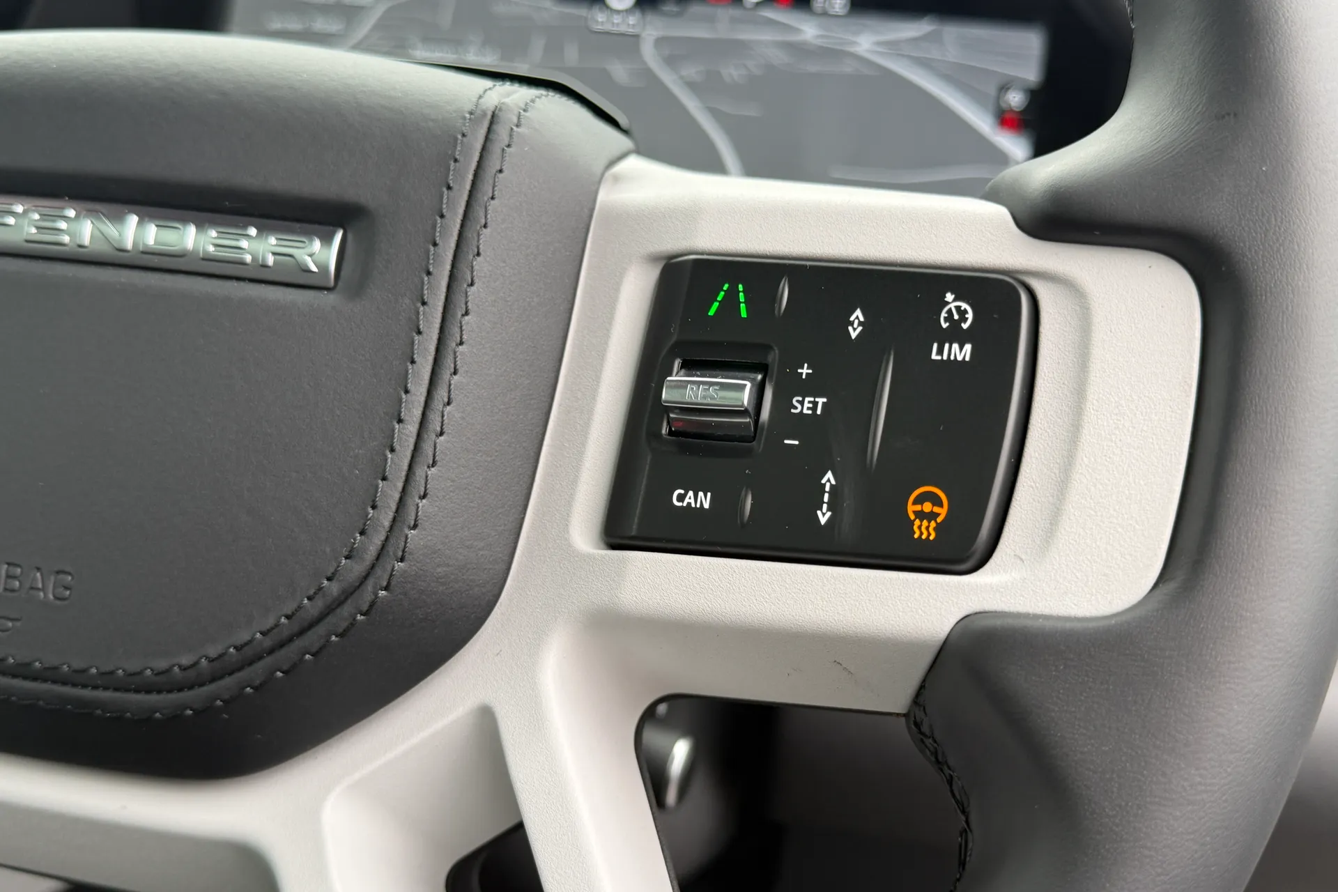 LAND ROVER DEFENDER thumbnail image number 40