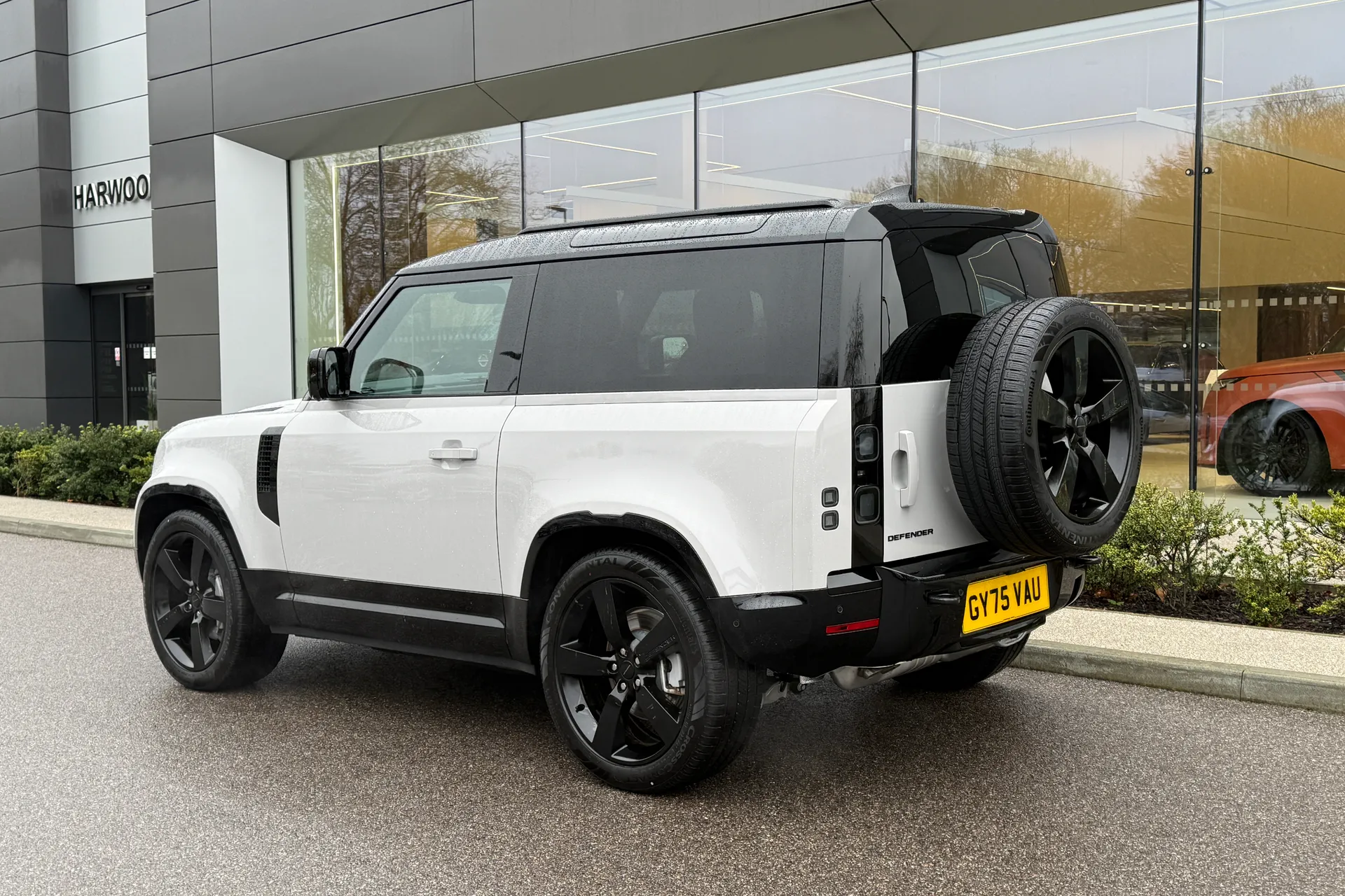 LAND ROVER DEFENDER thumbnail image number 14