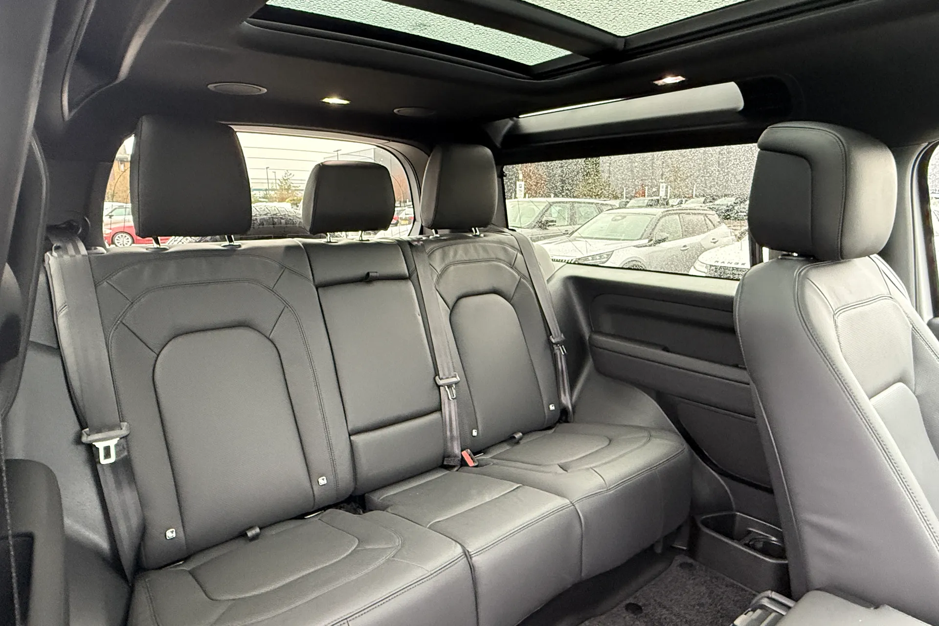 LAND ROVER DEFENDER thumbnail image number 30