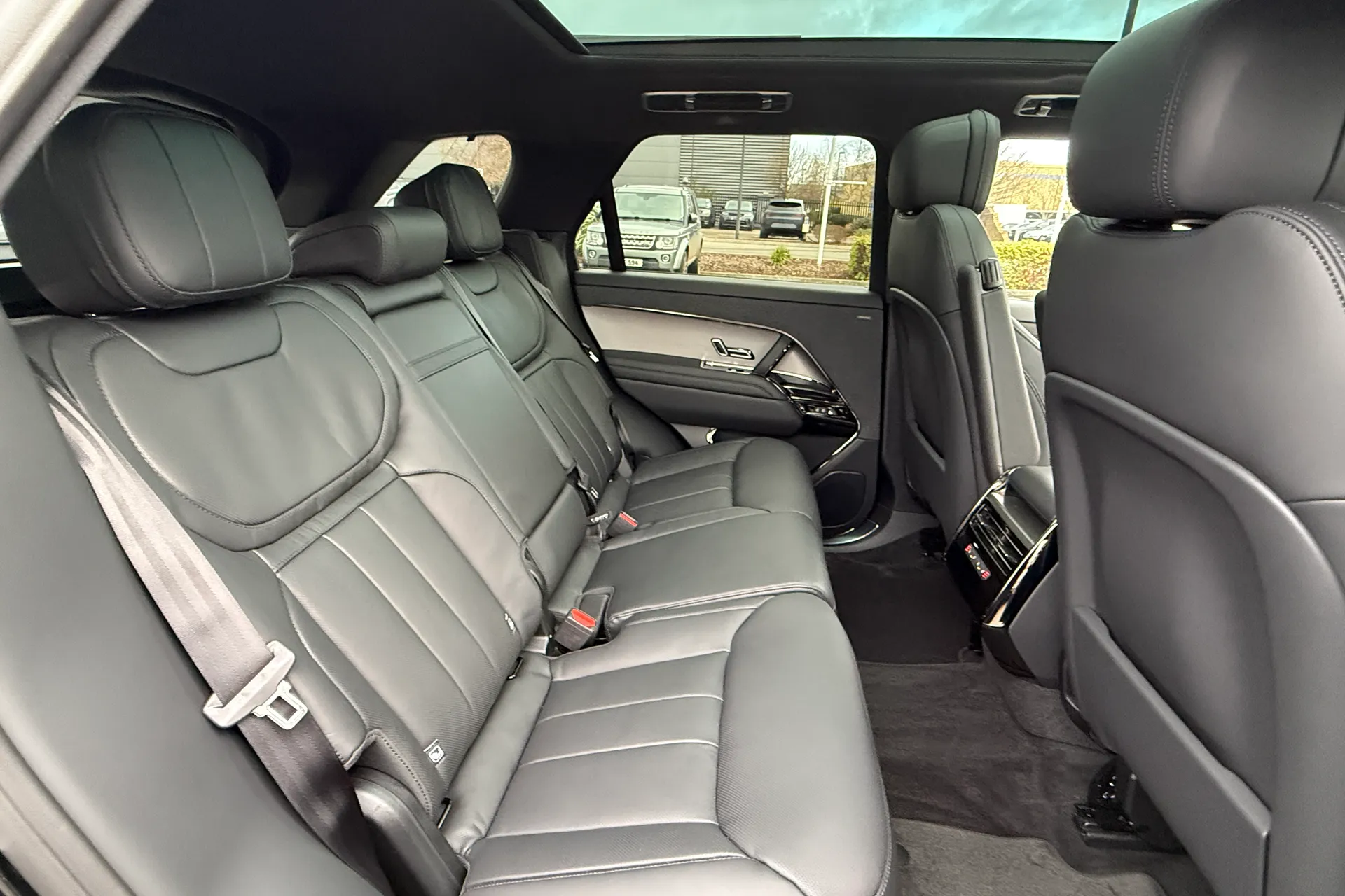 LAND ROVER RANGE ROVER SPORT thumbnail image number 29