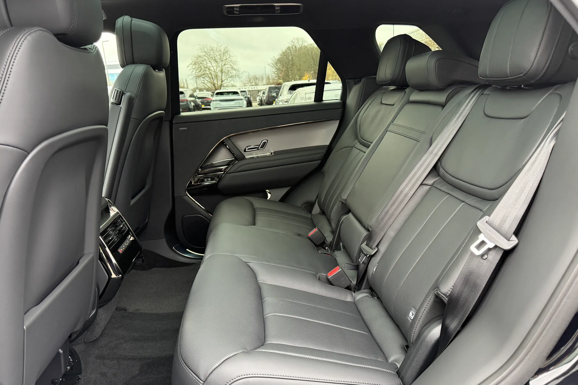 LAND ROVER RANGE ROVER SPORT thumbnail image number 39