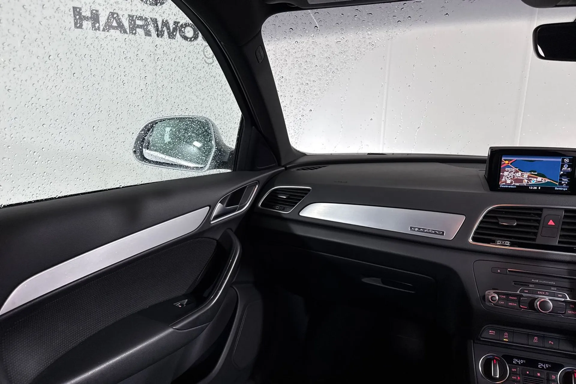 Audi Q3 thumbnail image number 38