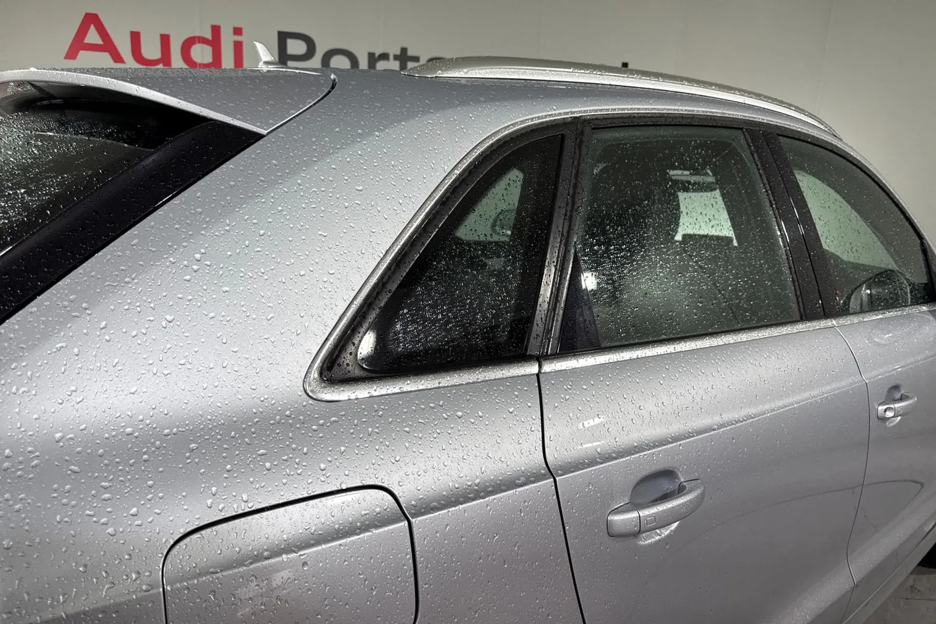 Audi Q3 thumbnail image number 13