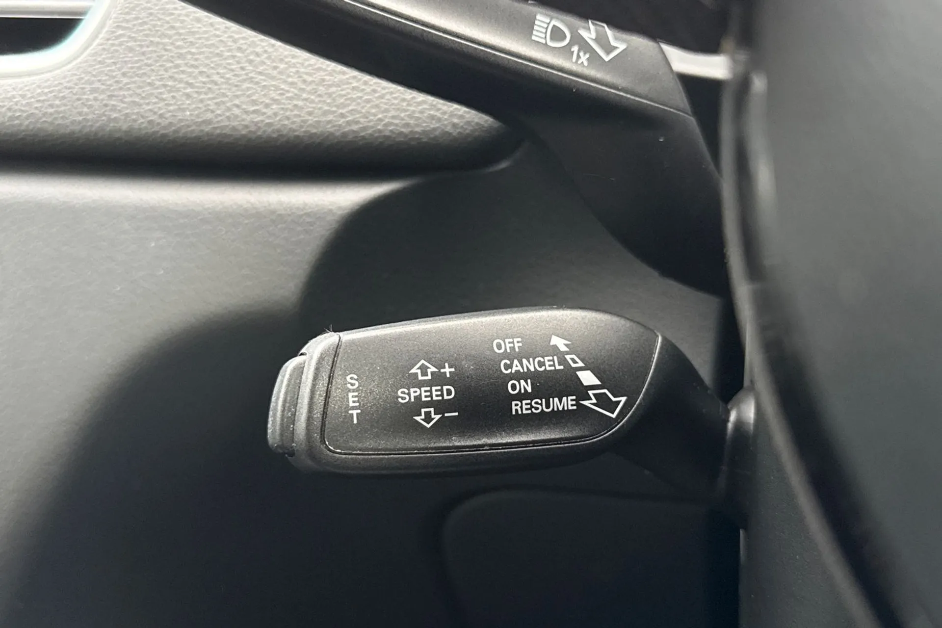 Audi Q3 thumbnail image number 43