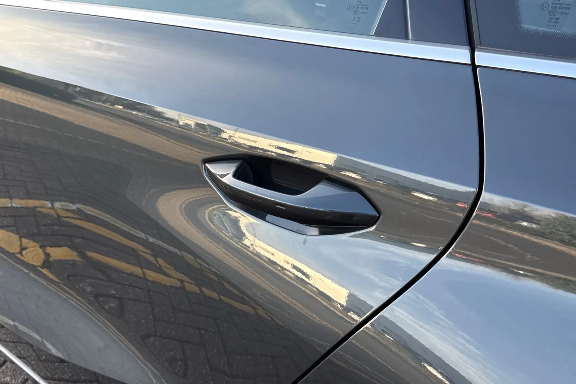 Audi A3 thumbnail image number 17