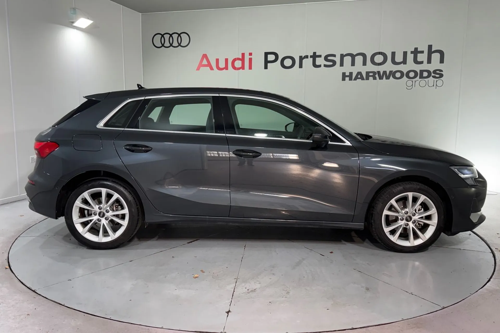 Audi A3 thumbnail image number 2