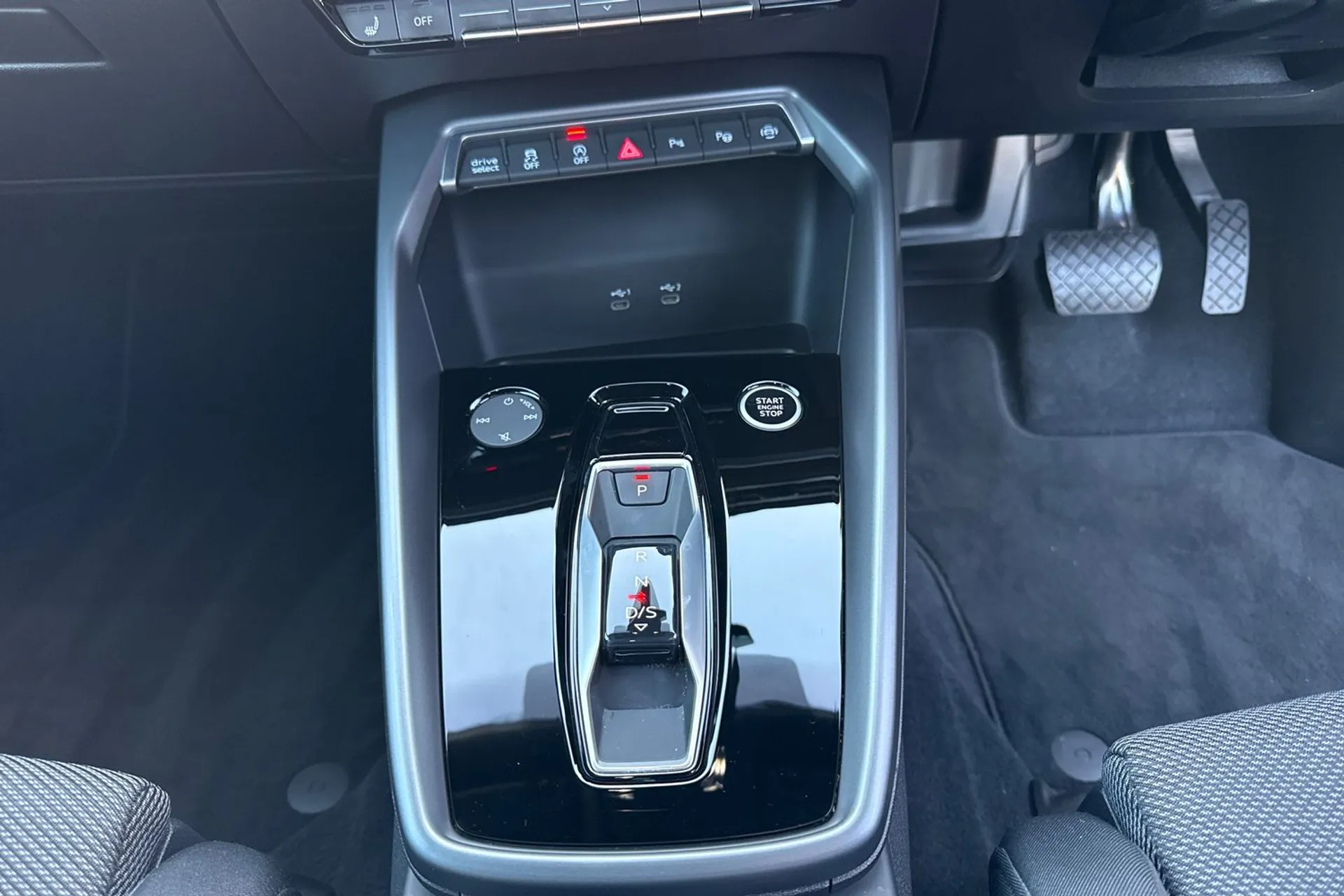 Audi A3 thumbnail image number 44