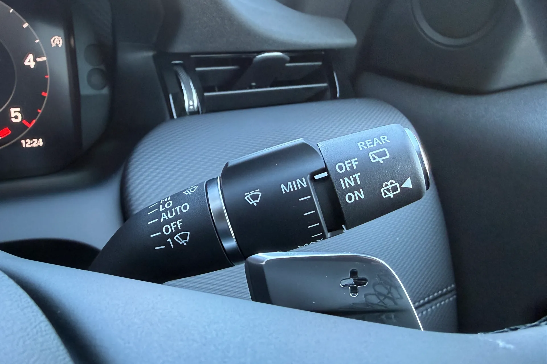 LAND ROVER DISCOVERY SPORT thumbnail image number 63