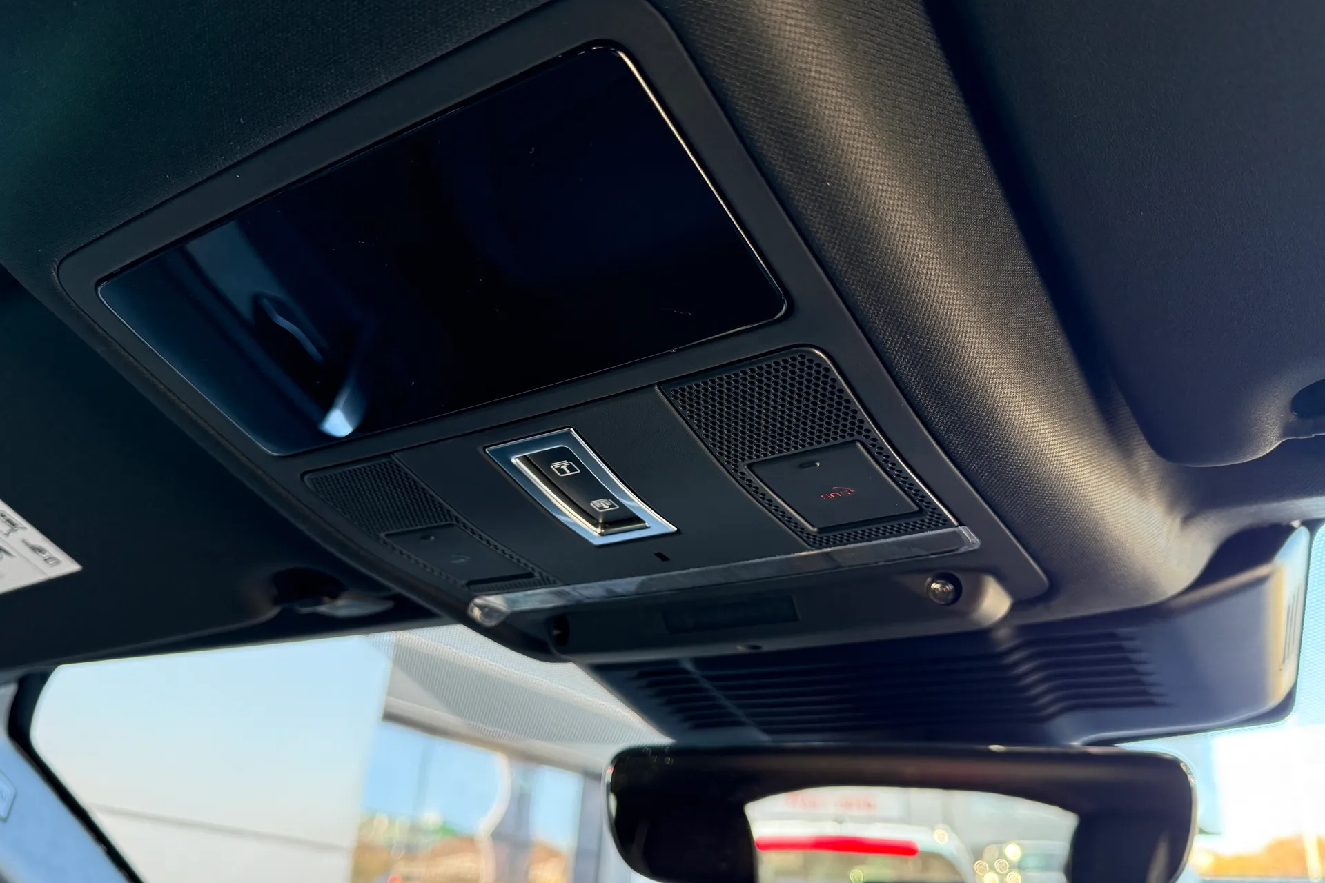 LAND ROVER DISCOVERY SPORT thumbnail image number 34