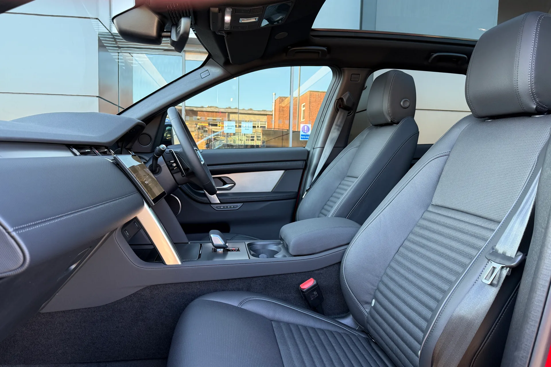 LAND ROVER DISCOVERY SPORT thumbnail image number 61