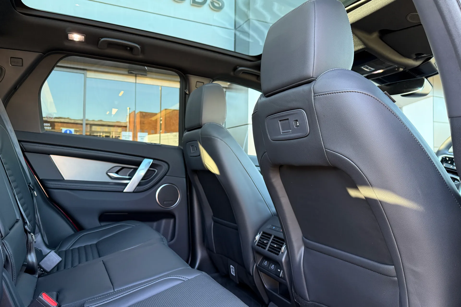 LAND ROVER DISCOVERY SPORT thumbnail image number 47