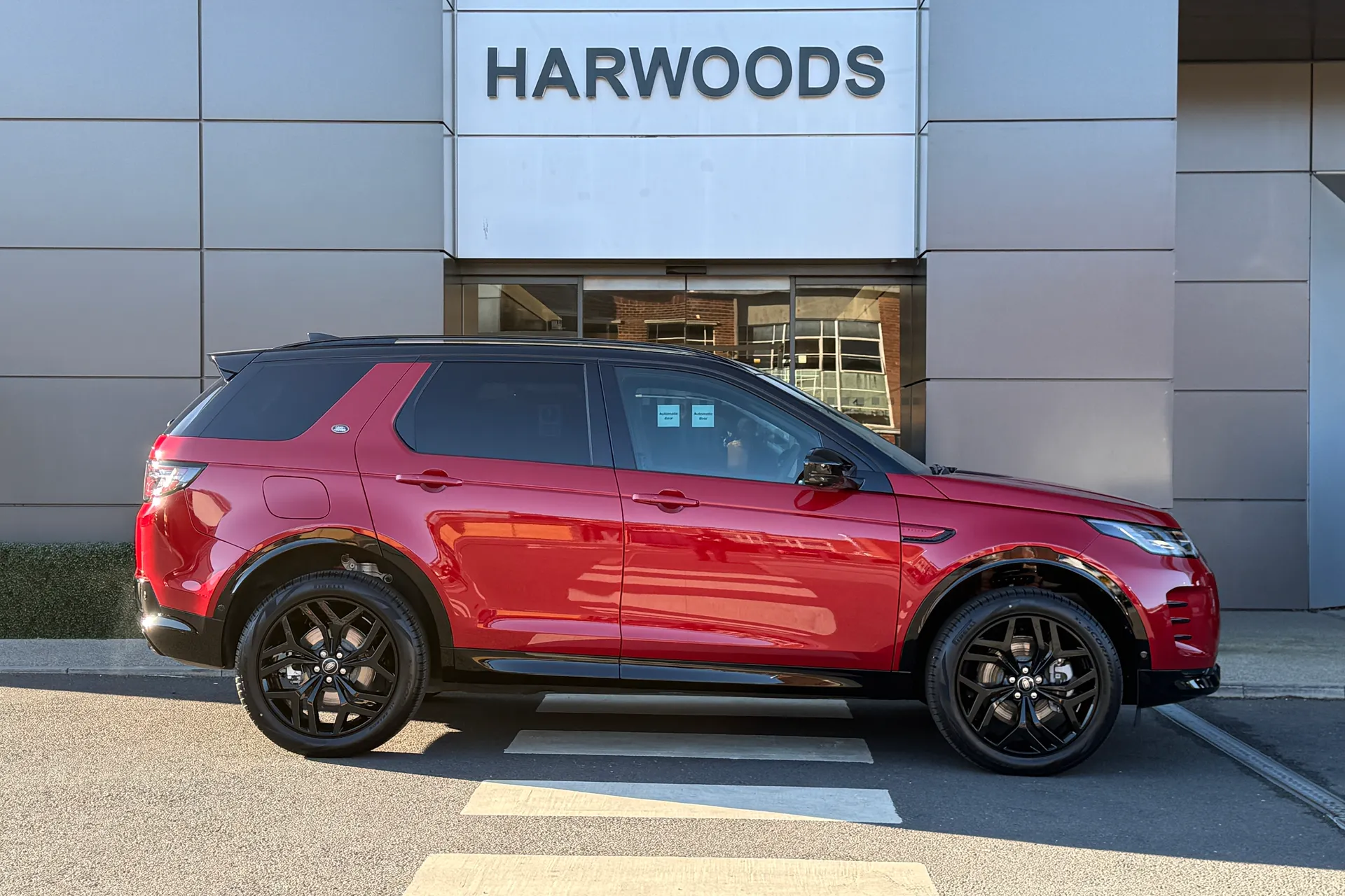 LAND ROVER DISCOVERY SPORT thumbnail image number 2