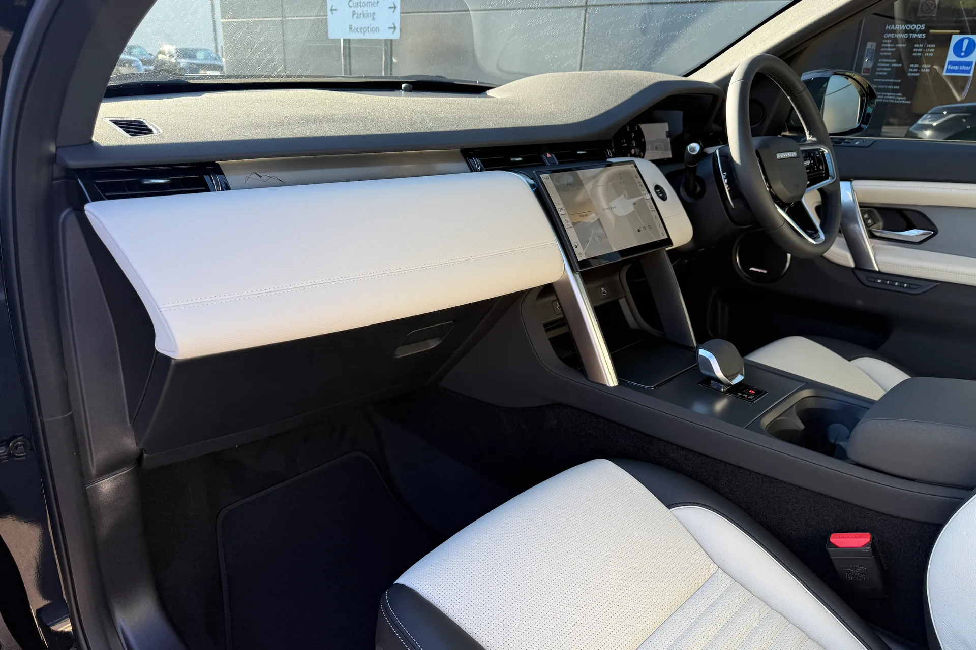 LAND ROVER DISCOVERY SPORT thumbnail image number 61