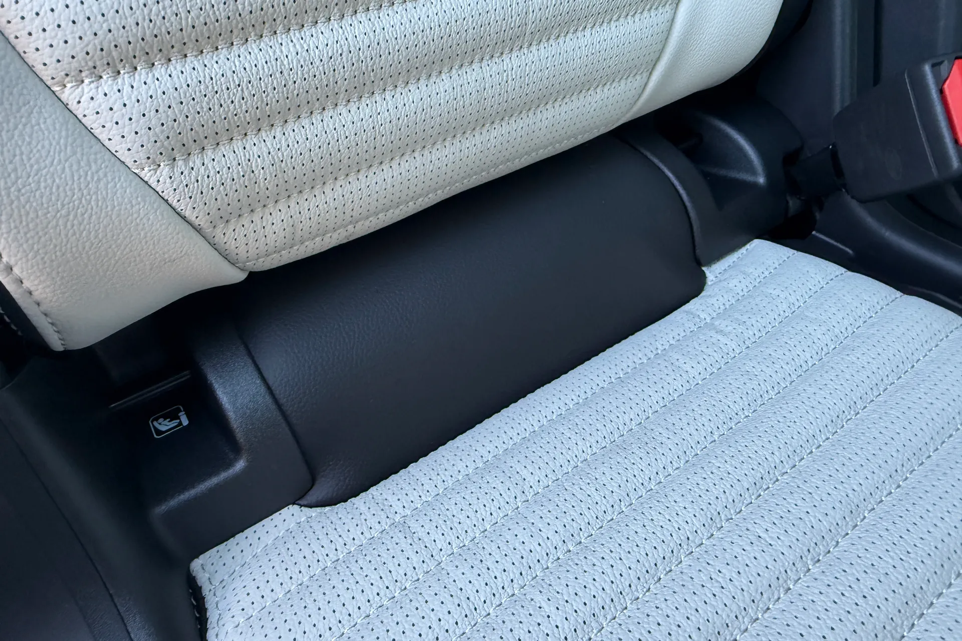 LAND ROVER DISCOVERY SPORT thumbnail image number 44